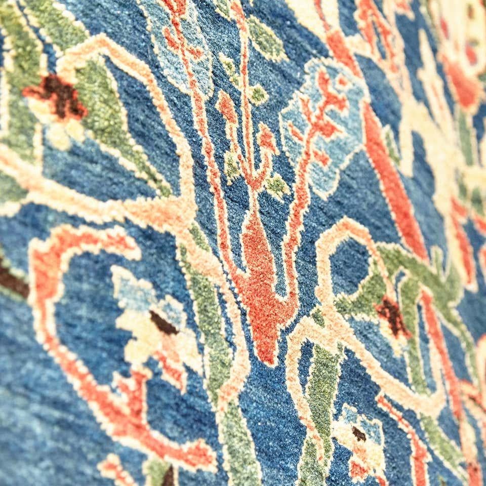 Antiker handgeknüpfter, großer Azeri Arts & Crafts Turkey-Teppich, Türkei, 1980 im Zustand „Gut“ im Angebot in Barcelona, Barcelona
