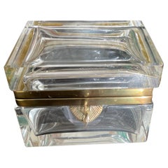 Boîte ancienne en cristal clair de Baccarat avec clé