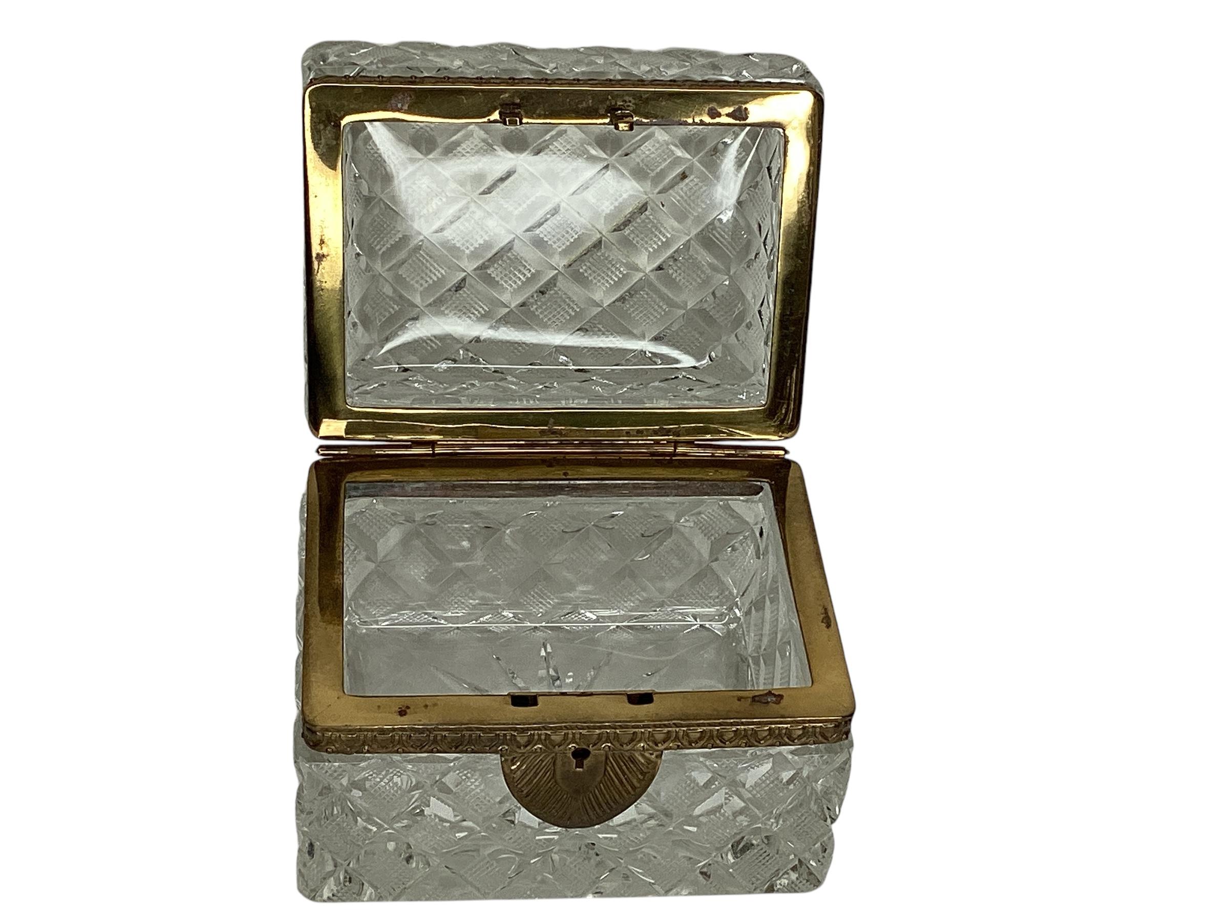 Caja antigua de cristal de Baccarat principios del siglo XX en venta
