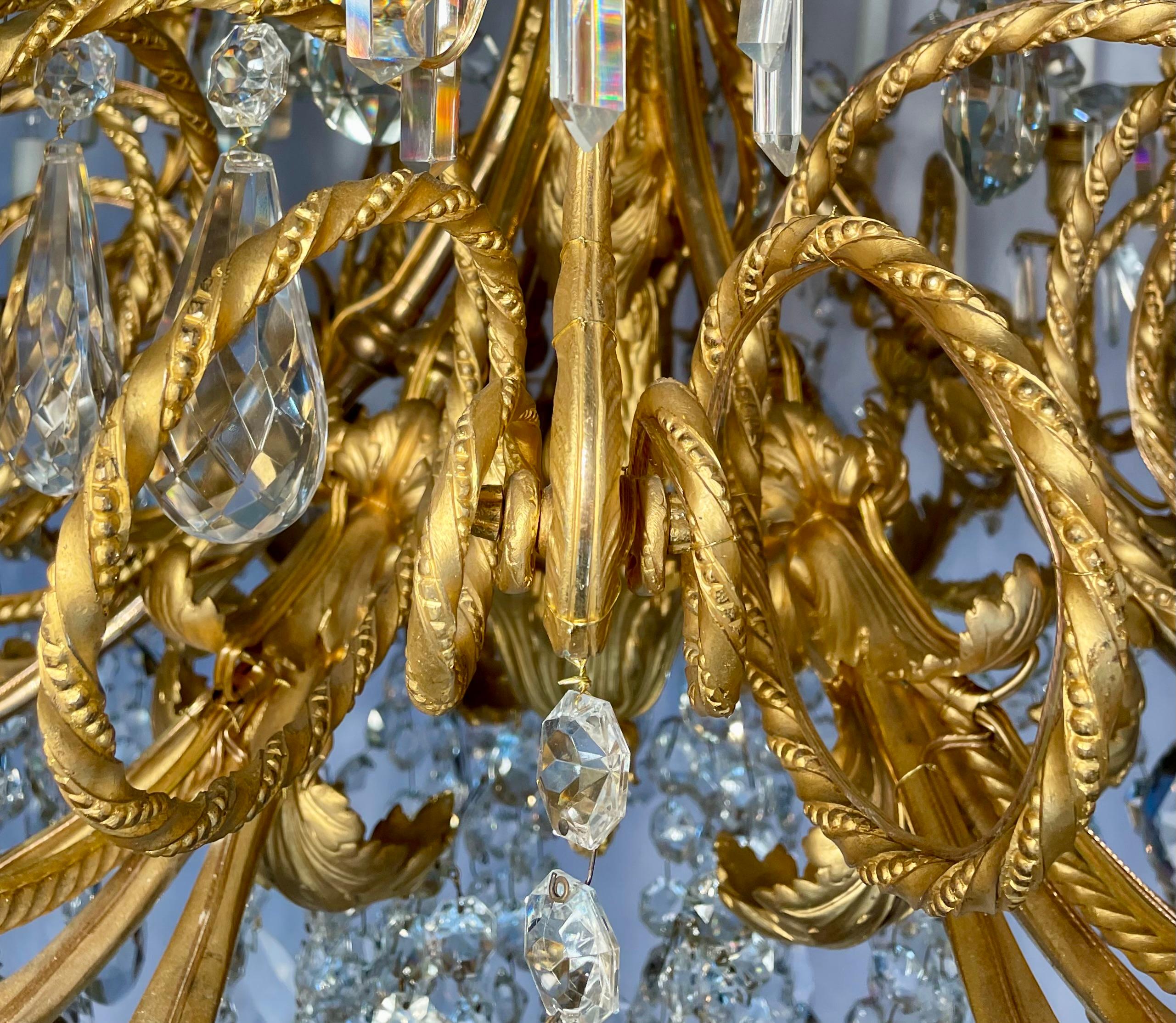 Lustre ancien en cristal et bronze doré de Baccarat vers 1890 Bon état - En vente à New Orleans, LA