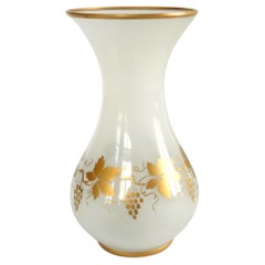 Antique Baccarat opaline vase, 19th century