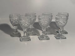 Antiker Satz von 6 Baccarat Weingläsern aus der Fabrik Sainte Anne, Voneche, 1810.