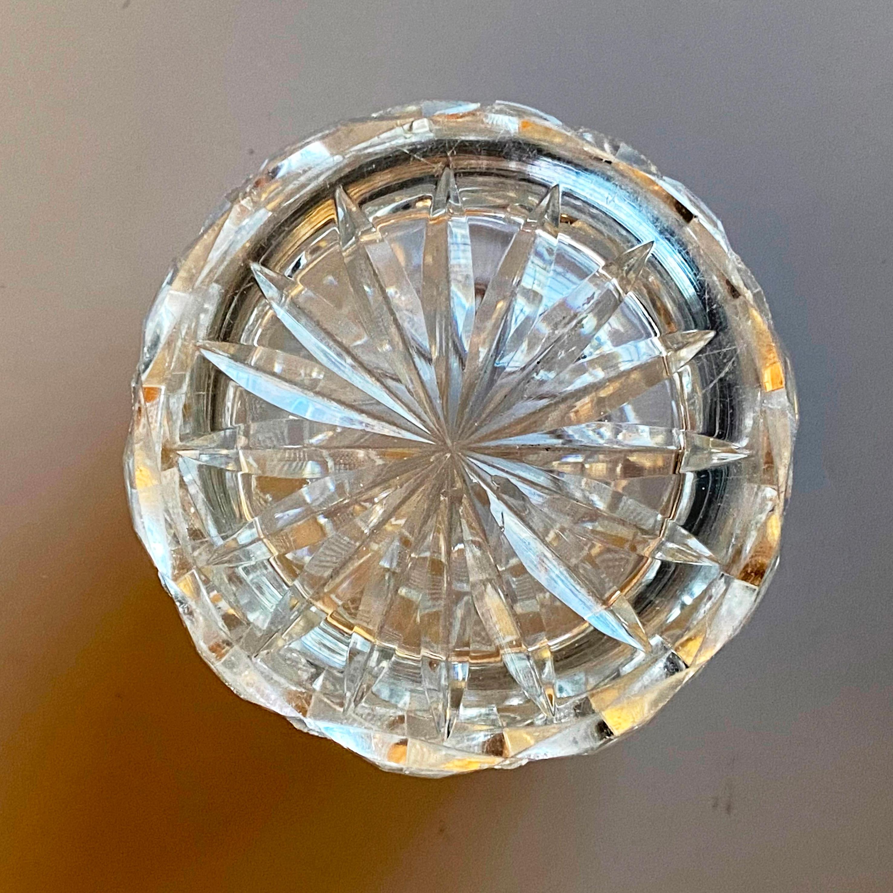 Antike Baccarat Bechergläser aus der Manufaktur Sainte Anne in Voneche, ca. 1810. (Belgisch) im Angebot