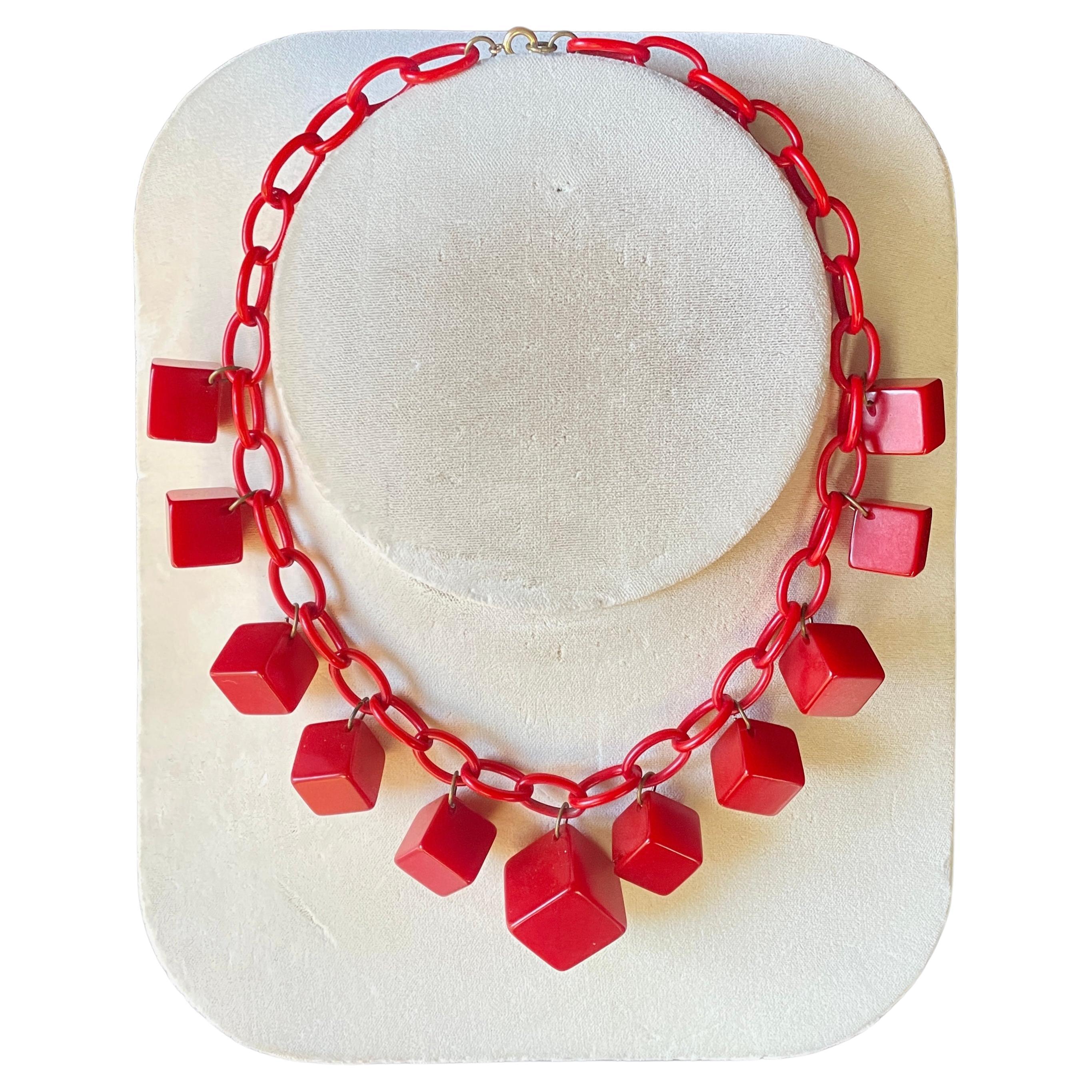 Collier en Bakélite Antique Nº11 Cubist NYC Art Deco Cherry Red Charm Necklace  en vente