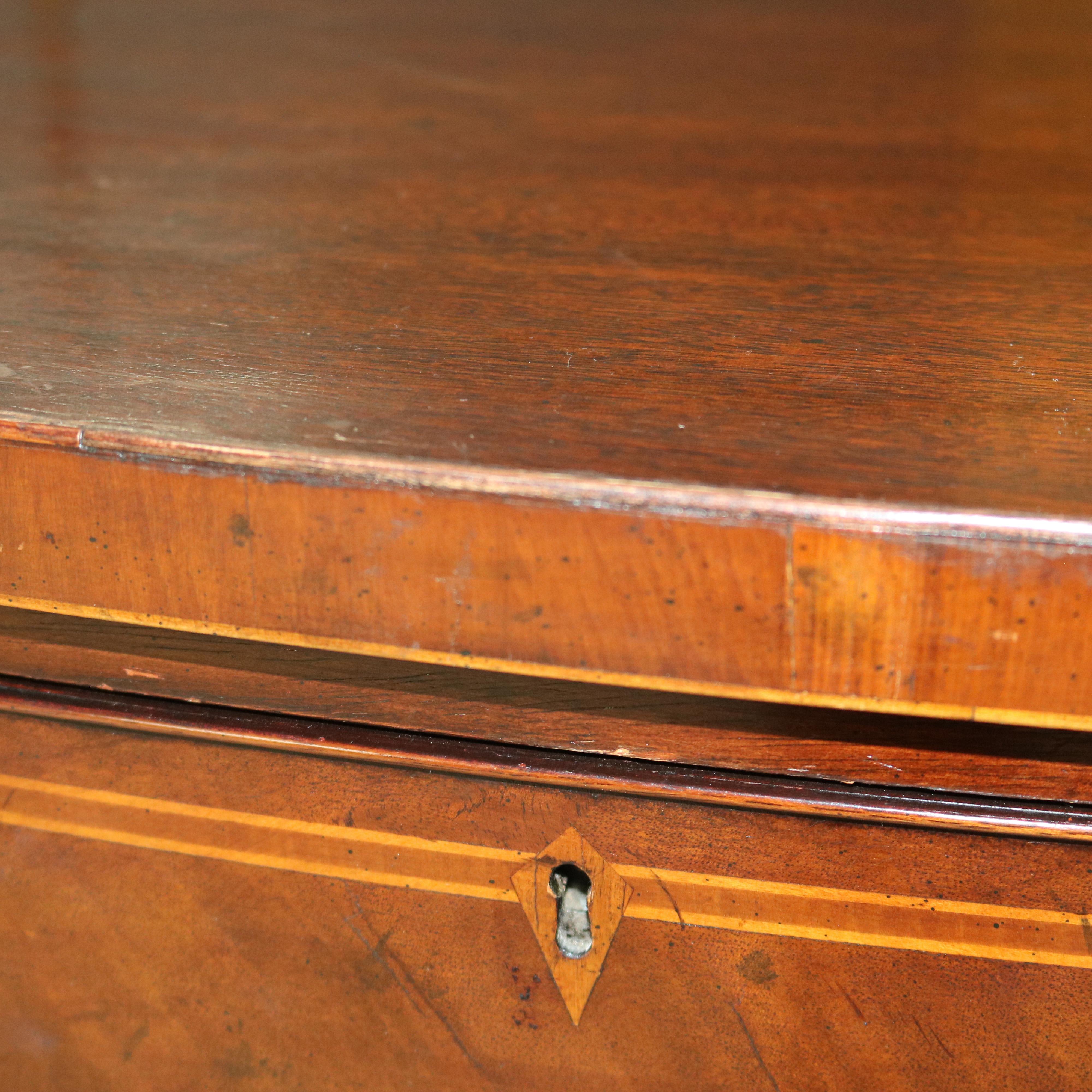 Buffet ancien de style Hepplewhite en acajou avec bandes et cheminée en laiton en vente 12