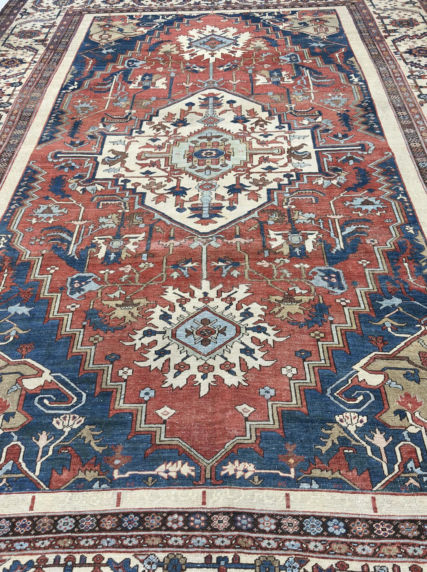 Antiker Bakhshayesh-Teppich 10'10 x 14'6 (Handgeknüpft) im Angebot