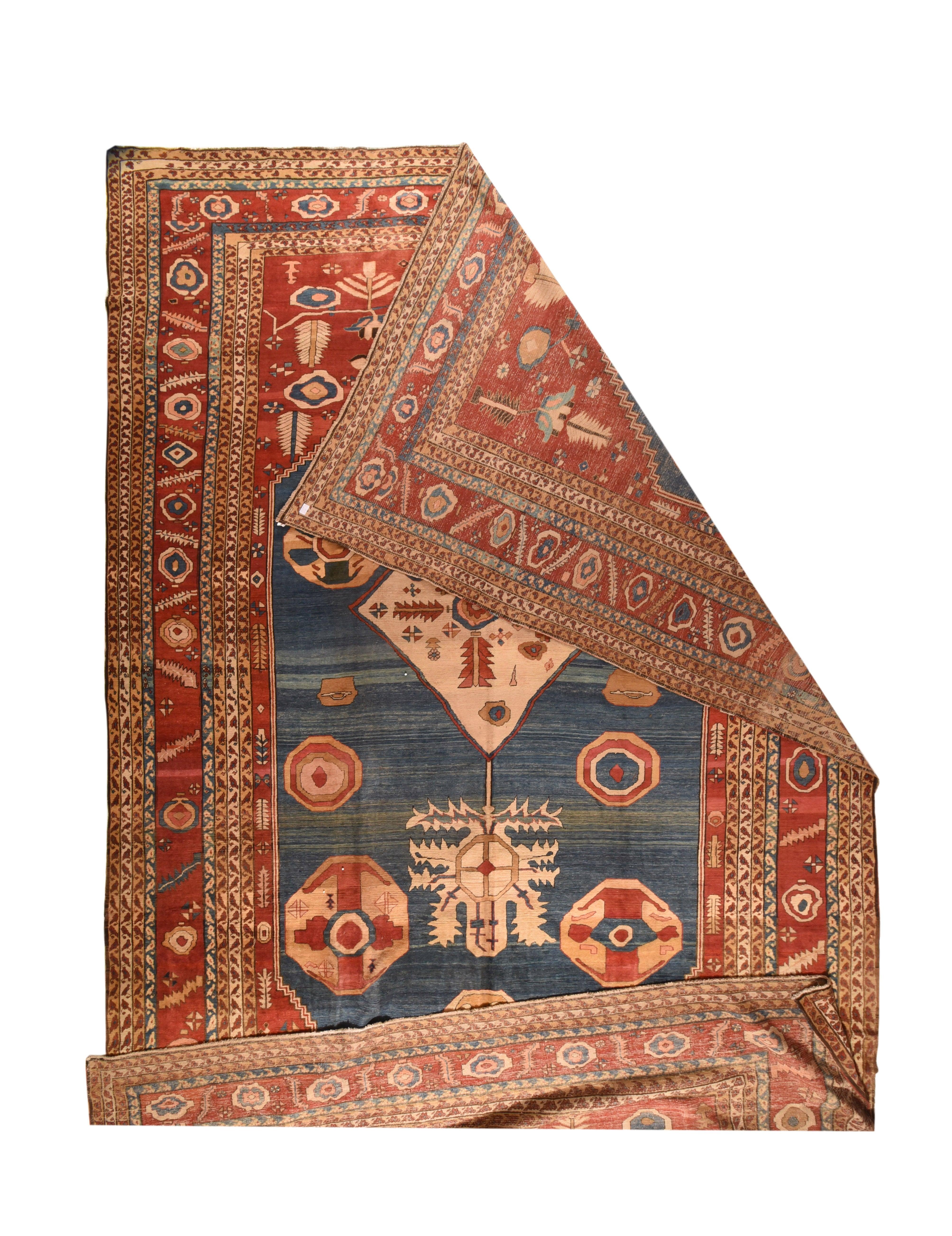 Antiker Bakhshayesh-Teppich 13'11'' x 22'4''. Dieser seltene Langteppich in NW-Persien aus der 
