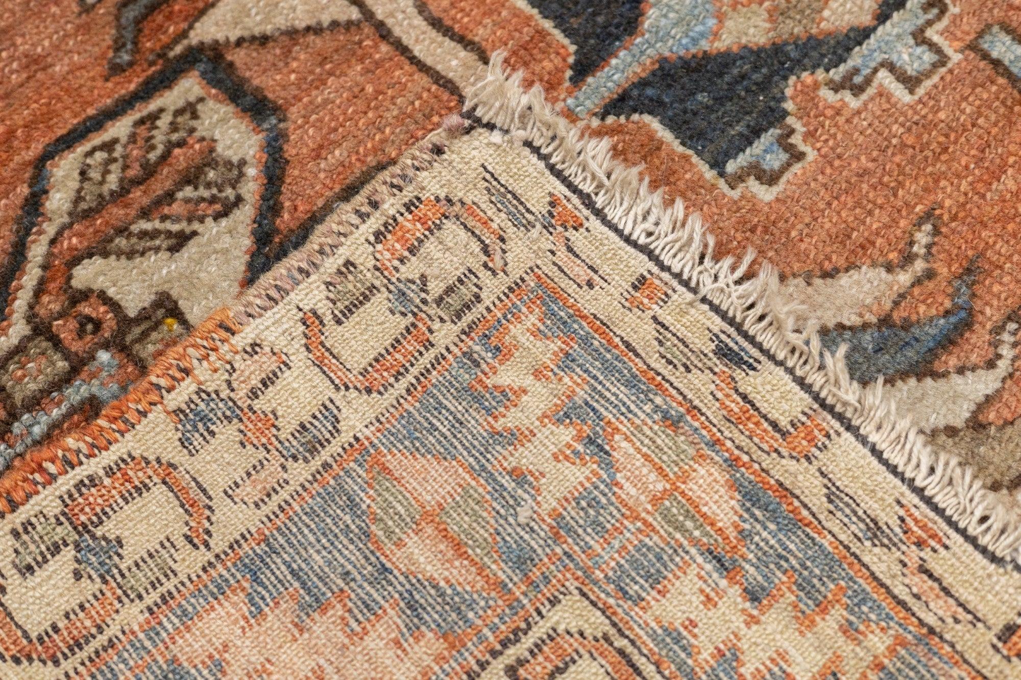 Antique Bakhshayesh Rug 5' x 6'4'' For Sale 3