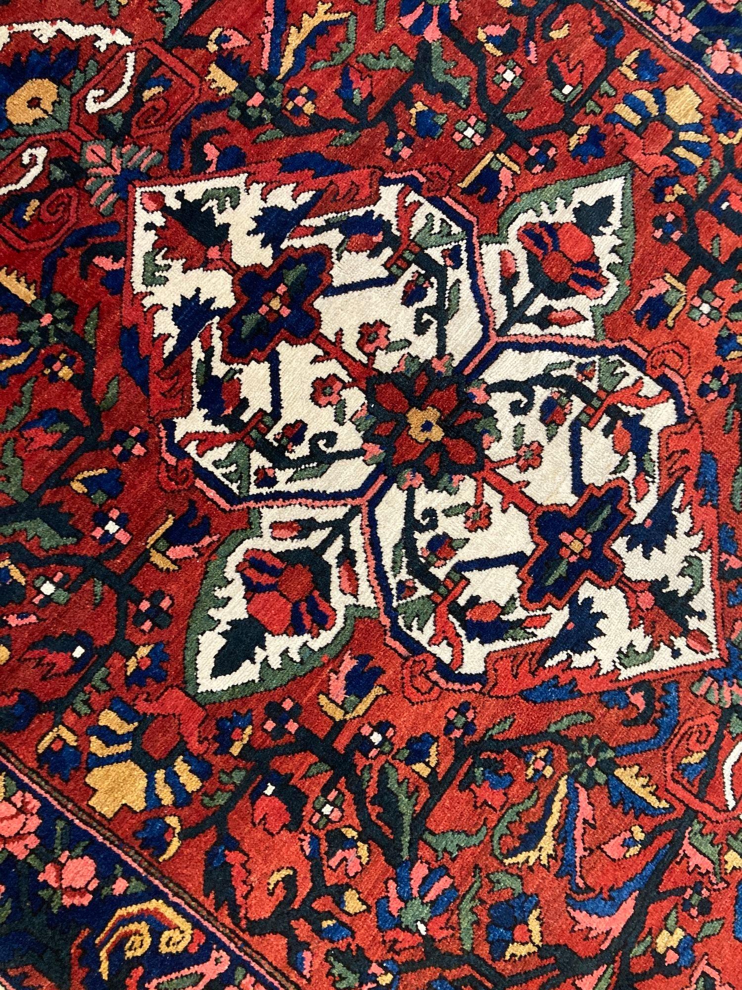 Antique Bakhtiar Rug For Sale 4