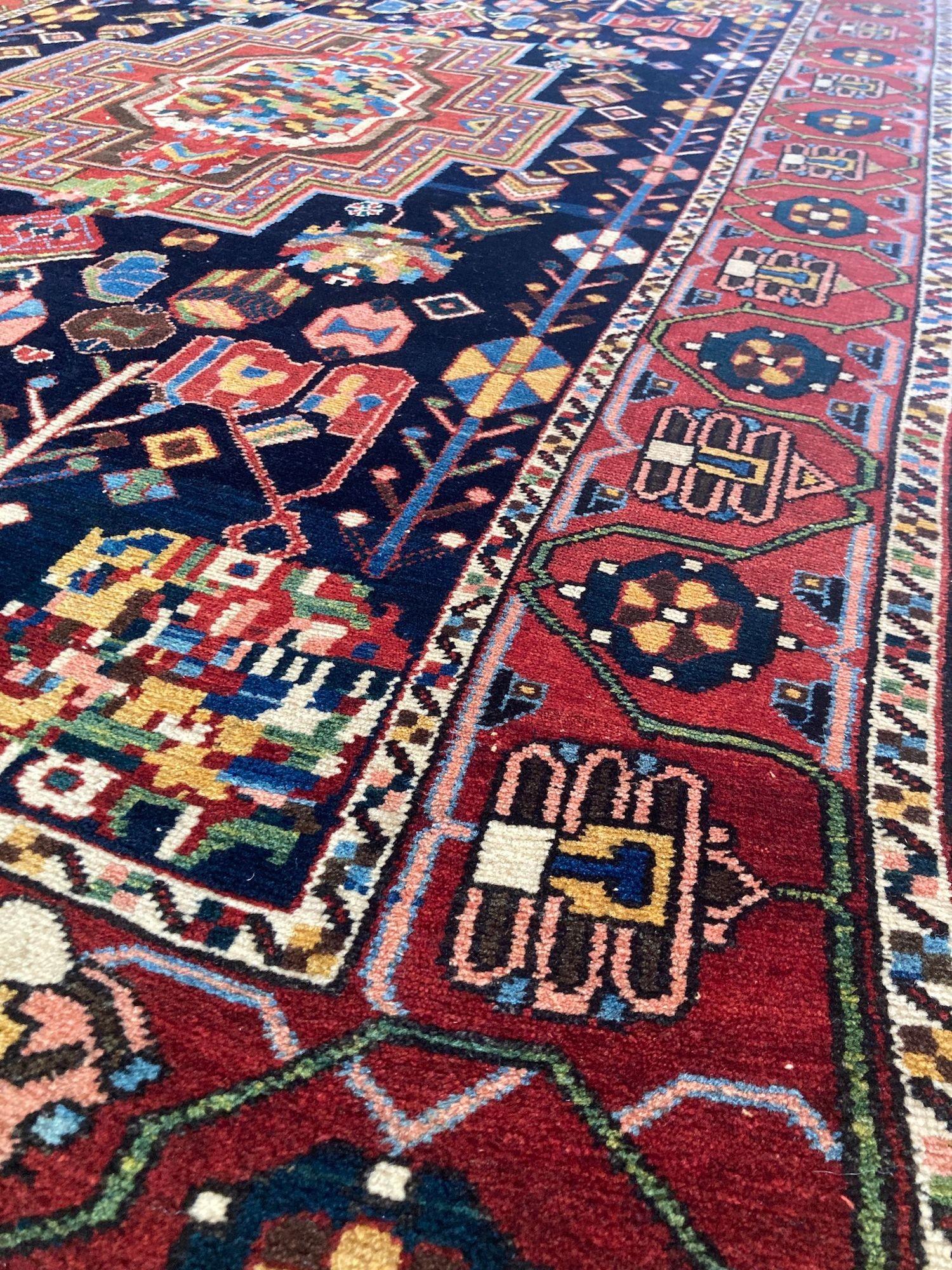 Tappeto antico Bakhtiar 2,06 m x 1,41 m in vendita 3