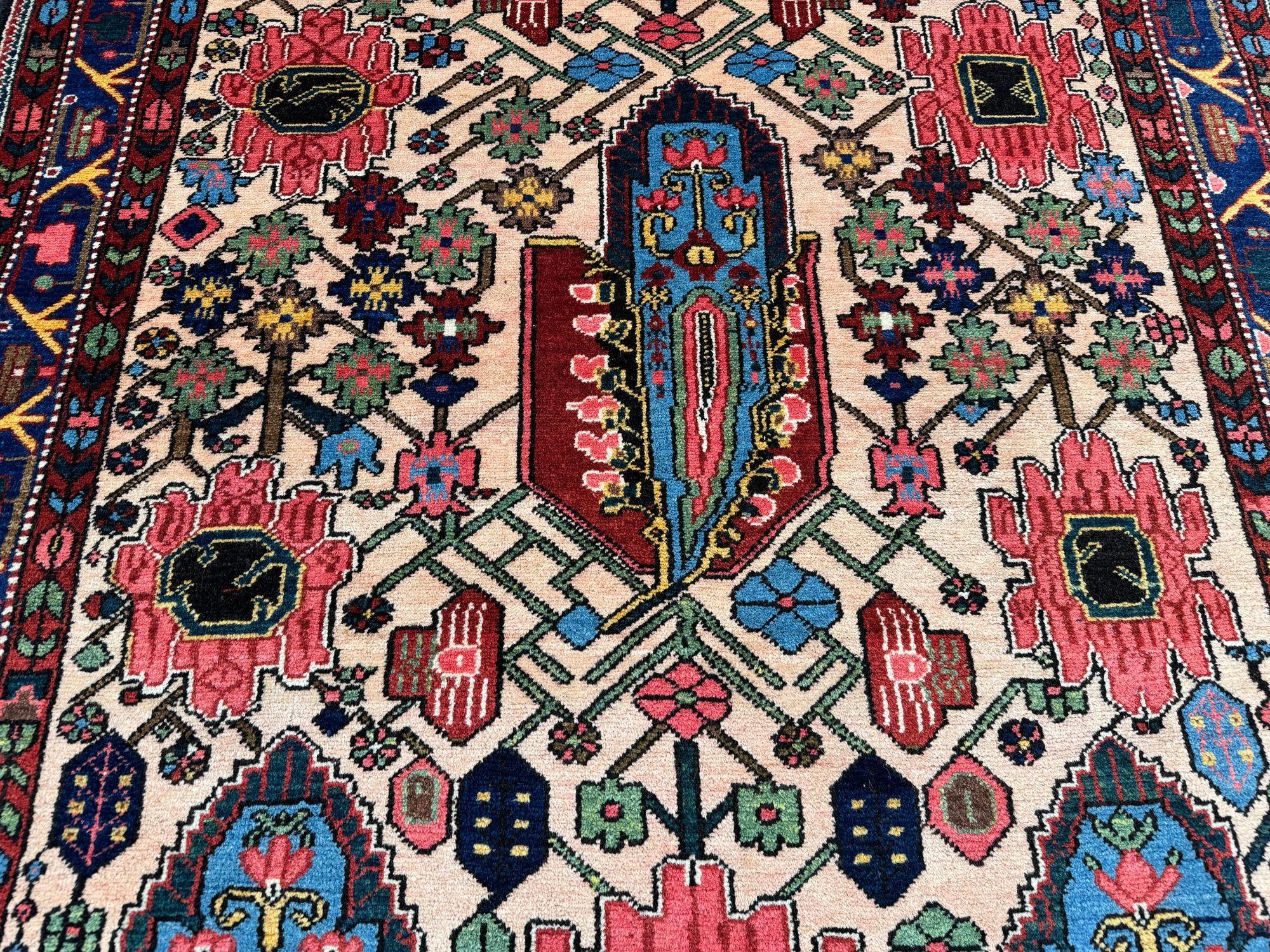 Tappeto antico Bakhtiar 2,08m x 1,43m in vendita 3