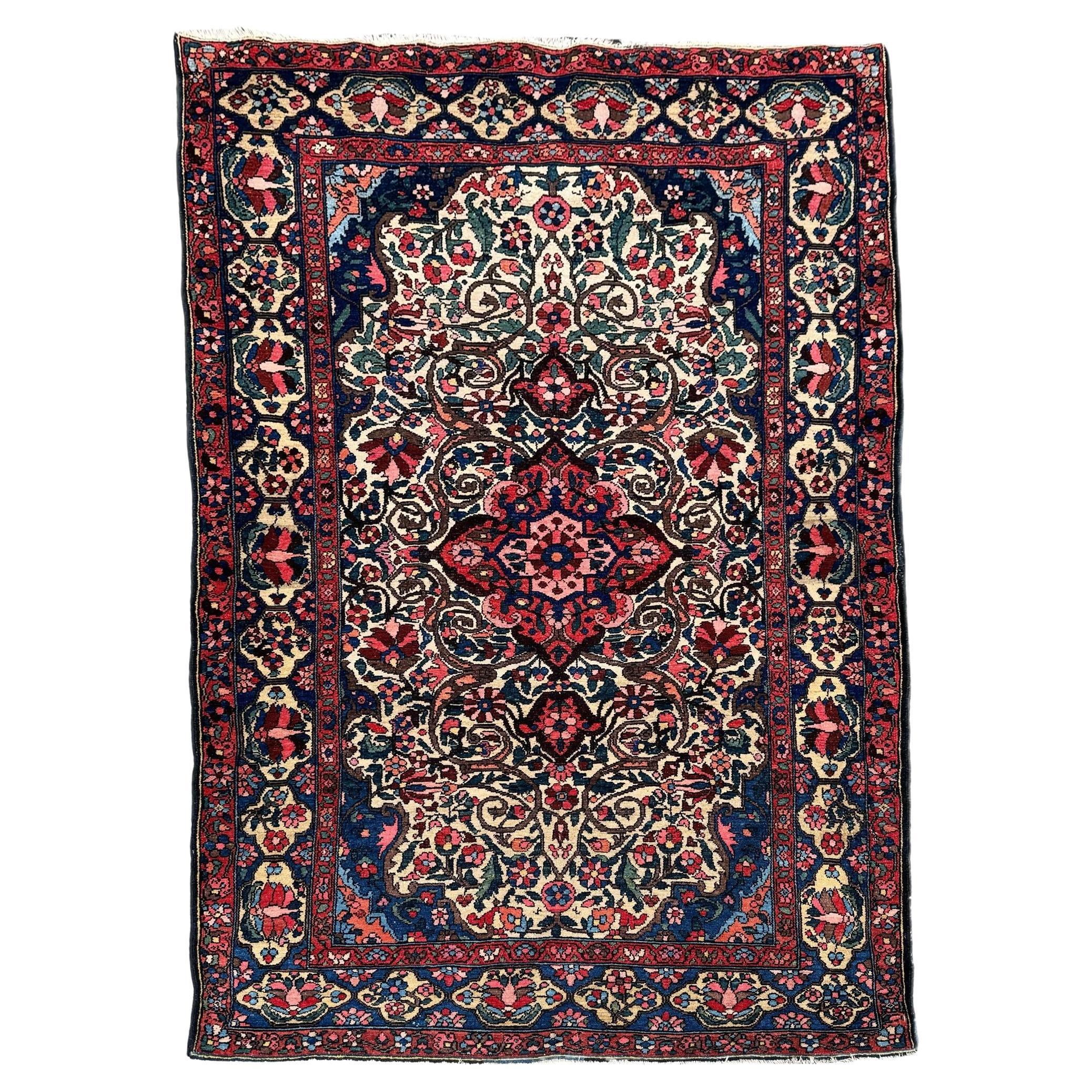 Antique Bakhtiar Rug 2.13m x 1.36m