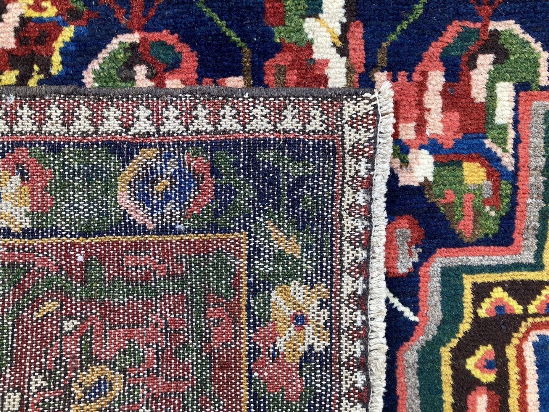 Antiker Bakhtiar-Läufer 4,00 m x 1,07 m im Angebot 11