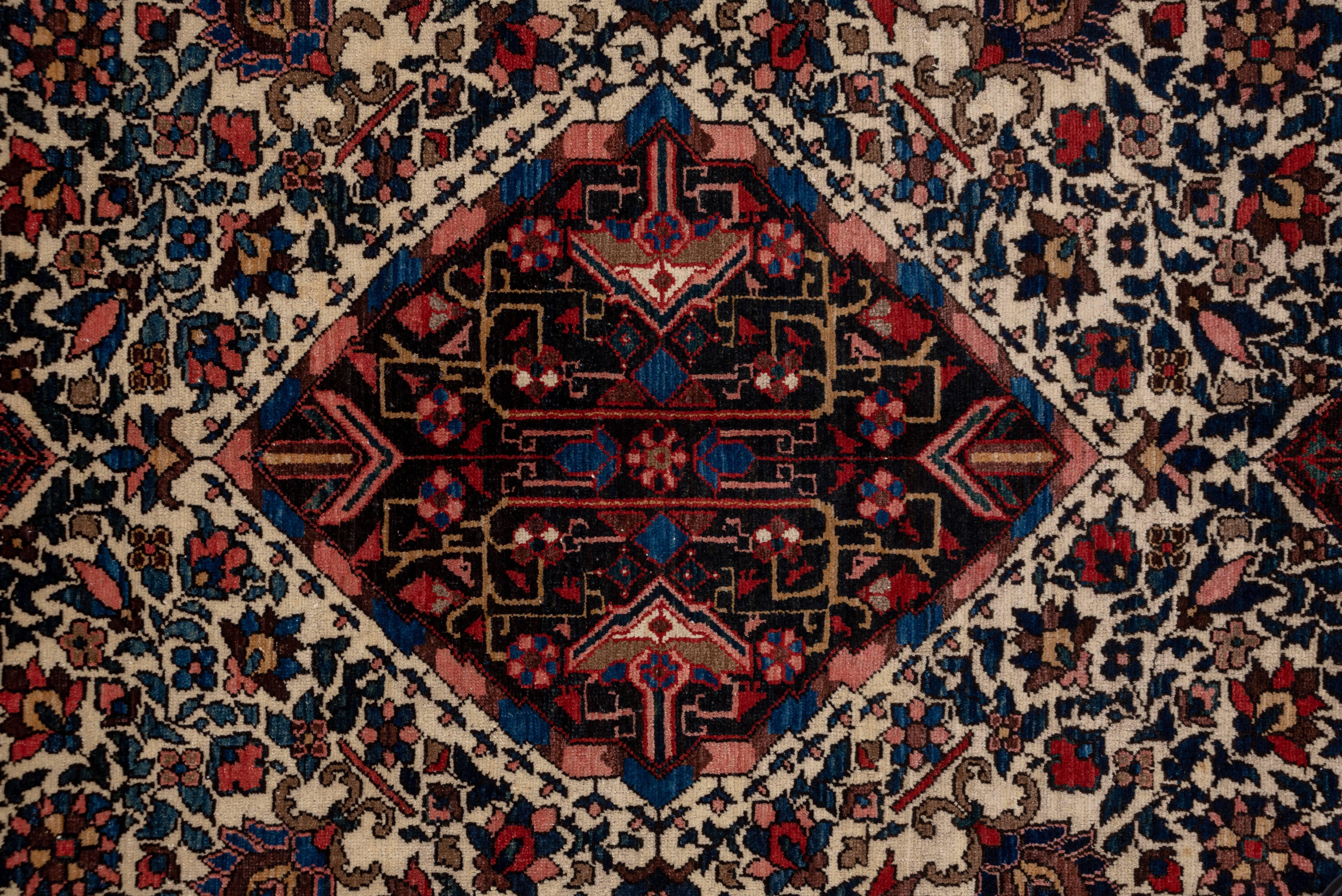 Antique Bakhtiari Carpet In Excellent Condition In New York, NY