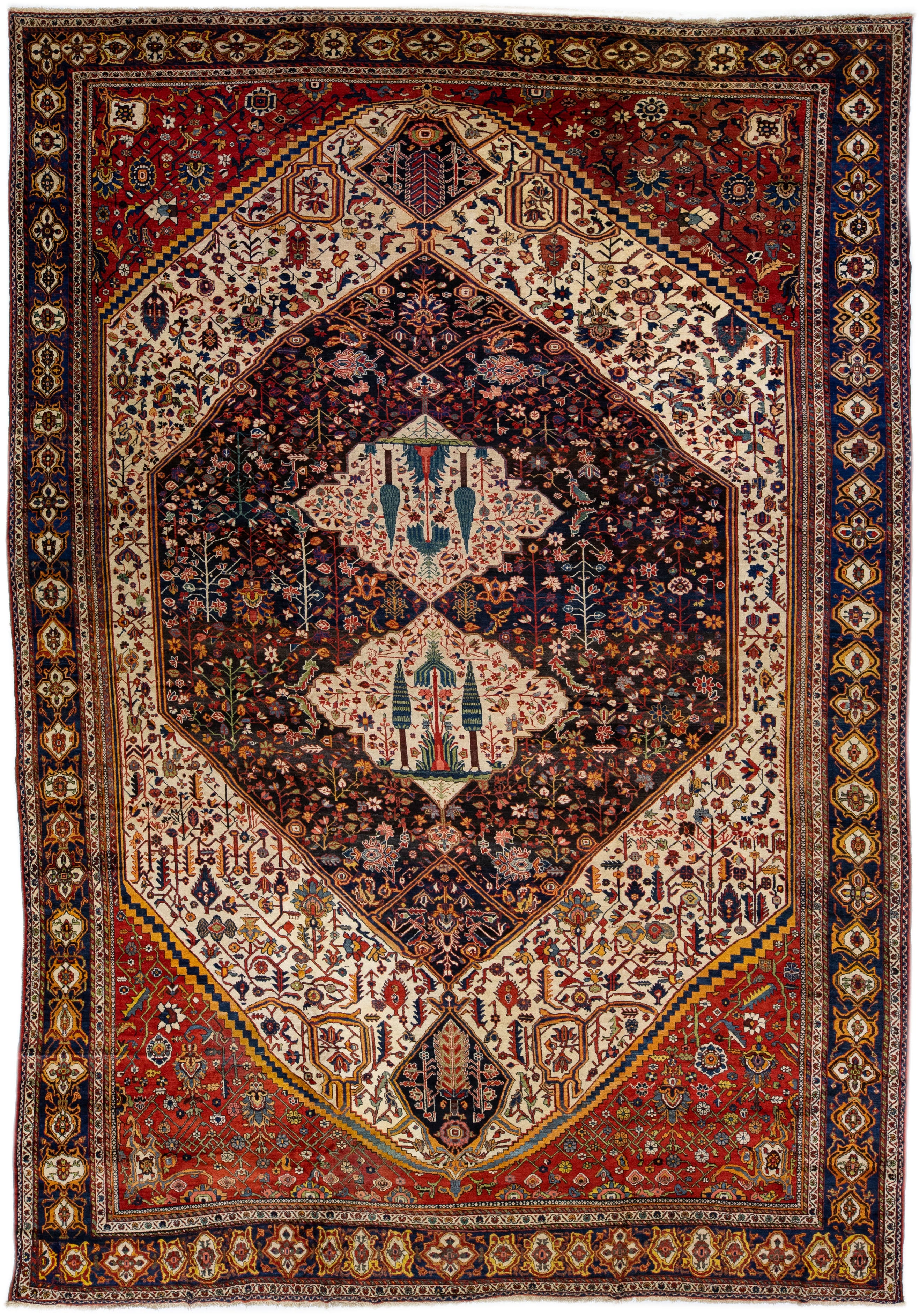 Tapis persan Bakhtiari ancien en laine à fleurs rouges et bleues surdimensionnées, fait à la main