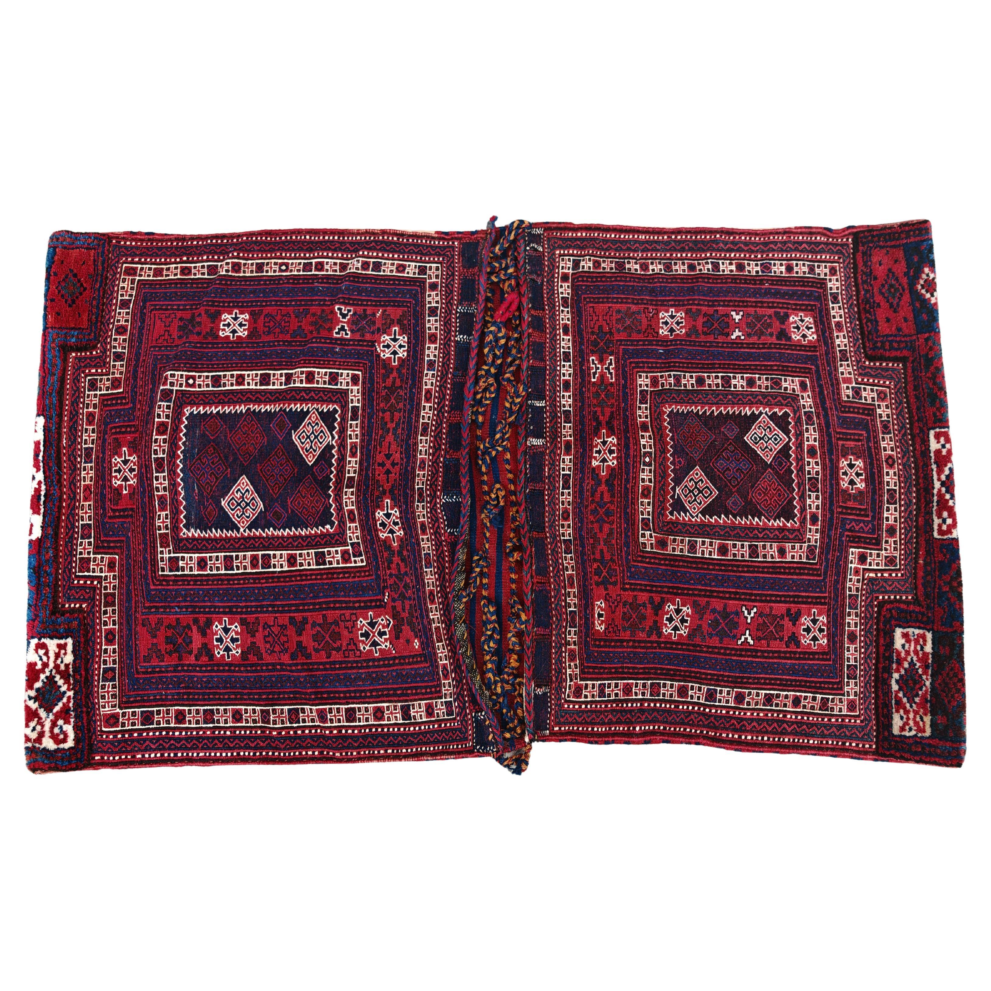 Antike Bachtiari Satteltasche für Kamel aus naturgefärbter Wolle, Westasien 1920er Jahre