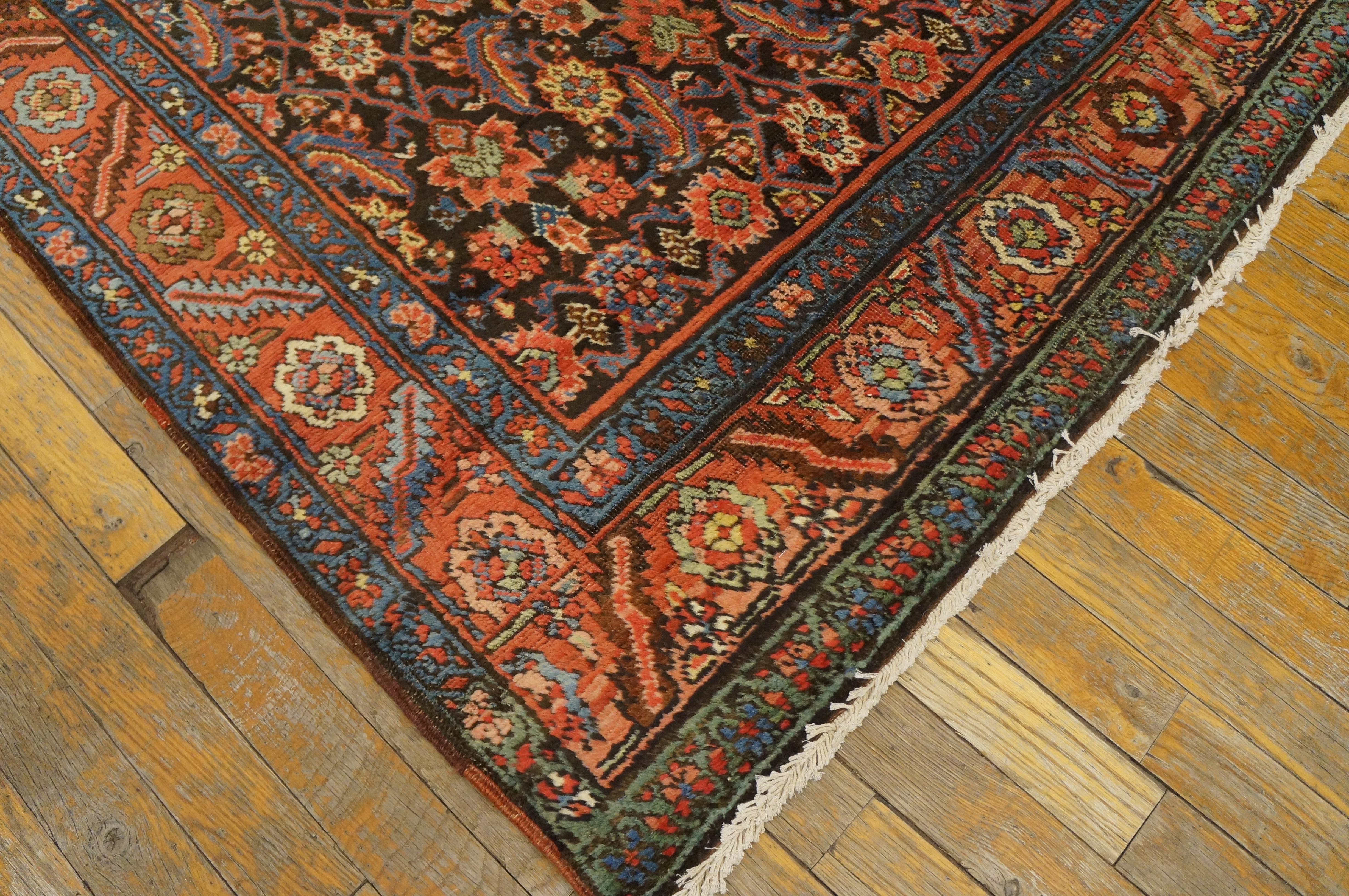 Bakshaish Antique Bakshaiesh Persian Rug For Sale