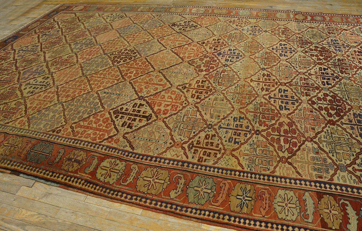 Late 19th Century 19th Century N.W. Persian Bakshaiesh Carpet ( 9' x 13'2
