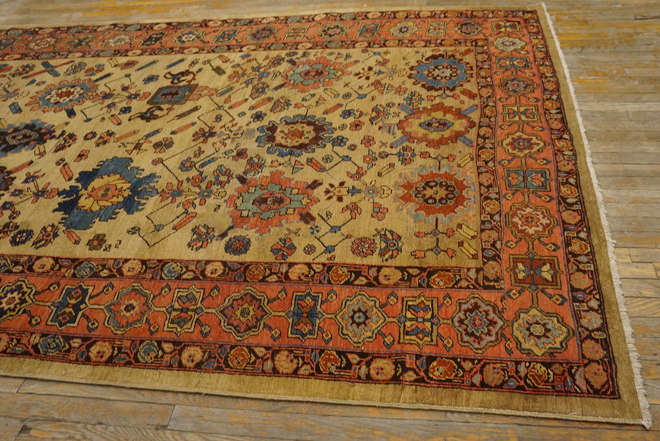 19th Century N.W. Persian Bakshaiesh Carpet ( 6'4'' x 10'8'' - 193 x 325 ) In Good Condition For Sale In New York, NY