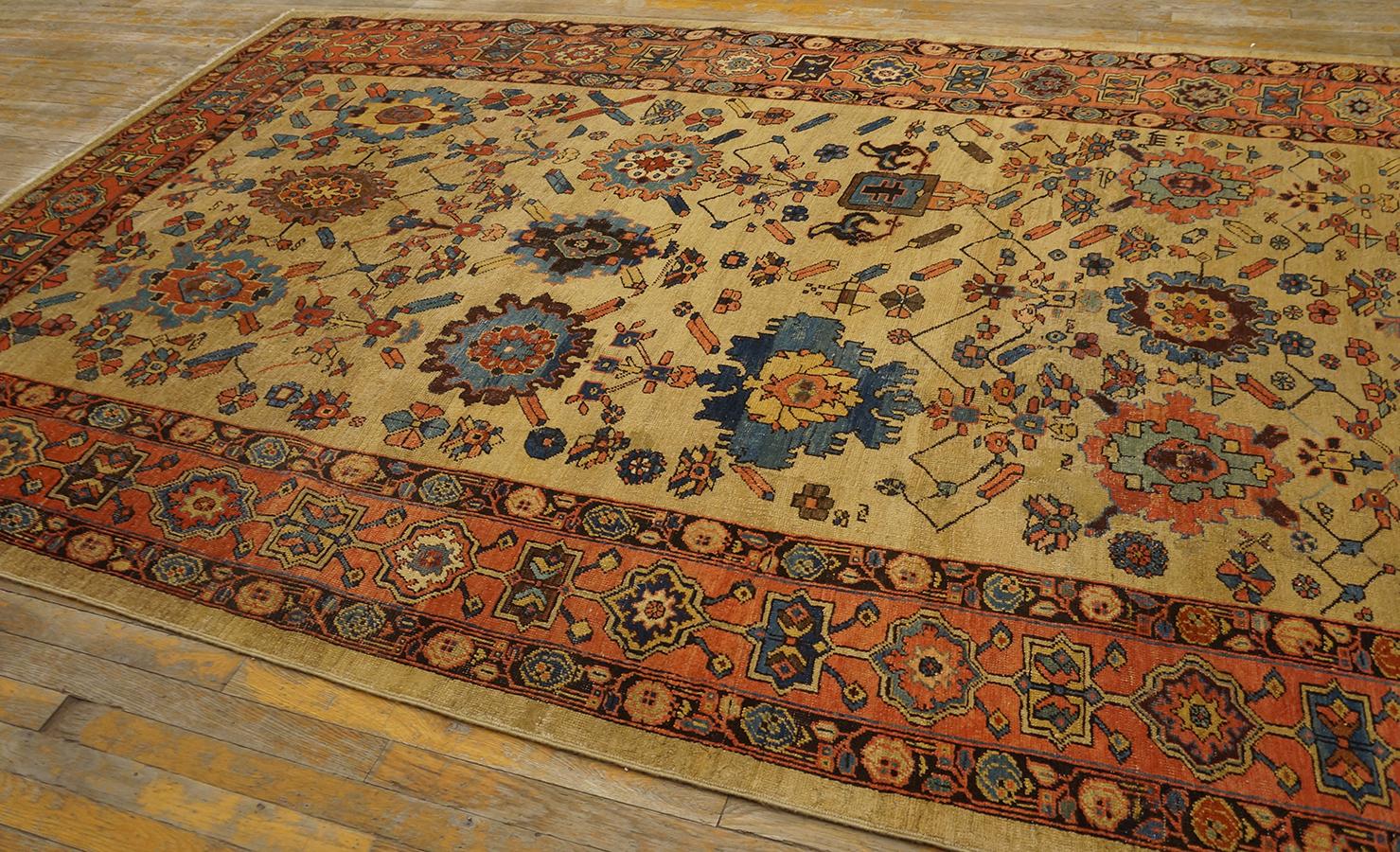 Late 19th Century 19th Century N.W. Persian Bakshaiesh Carpet ( 6'4'' x 10'8'' - 193 x 325 ) For Sale