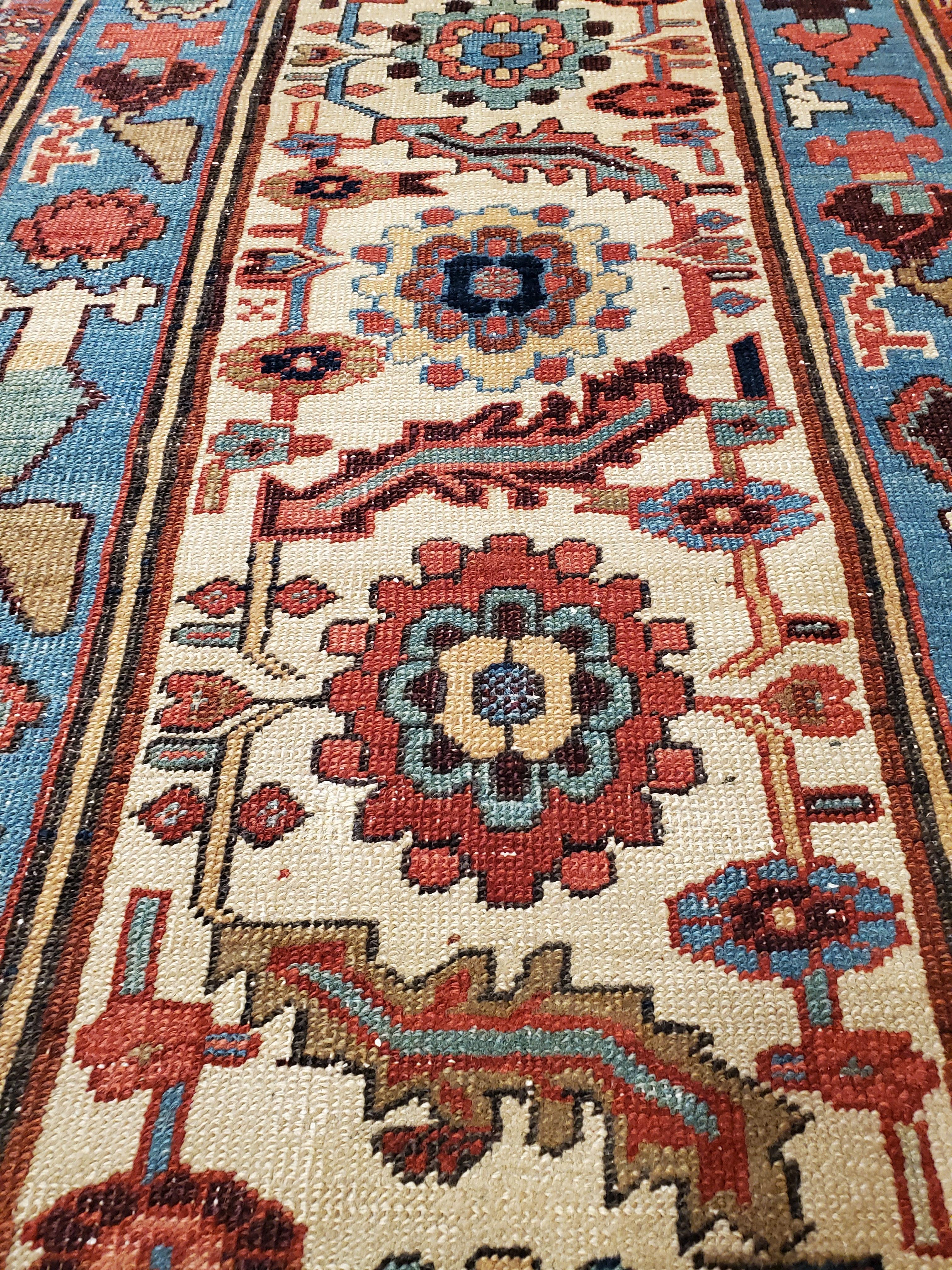 Antique Bakshaish Carpet, Oriental Persian Handmade in Ivory, Blue and Red For Sale 5