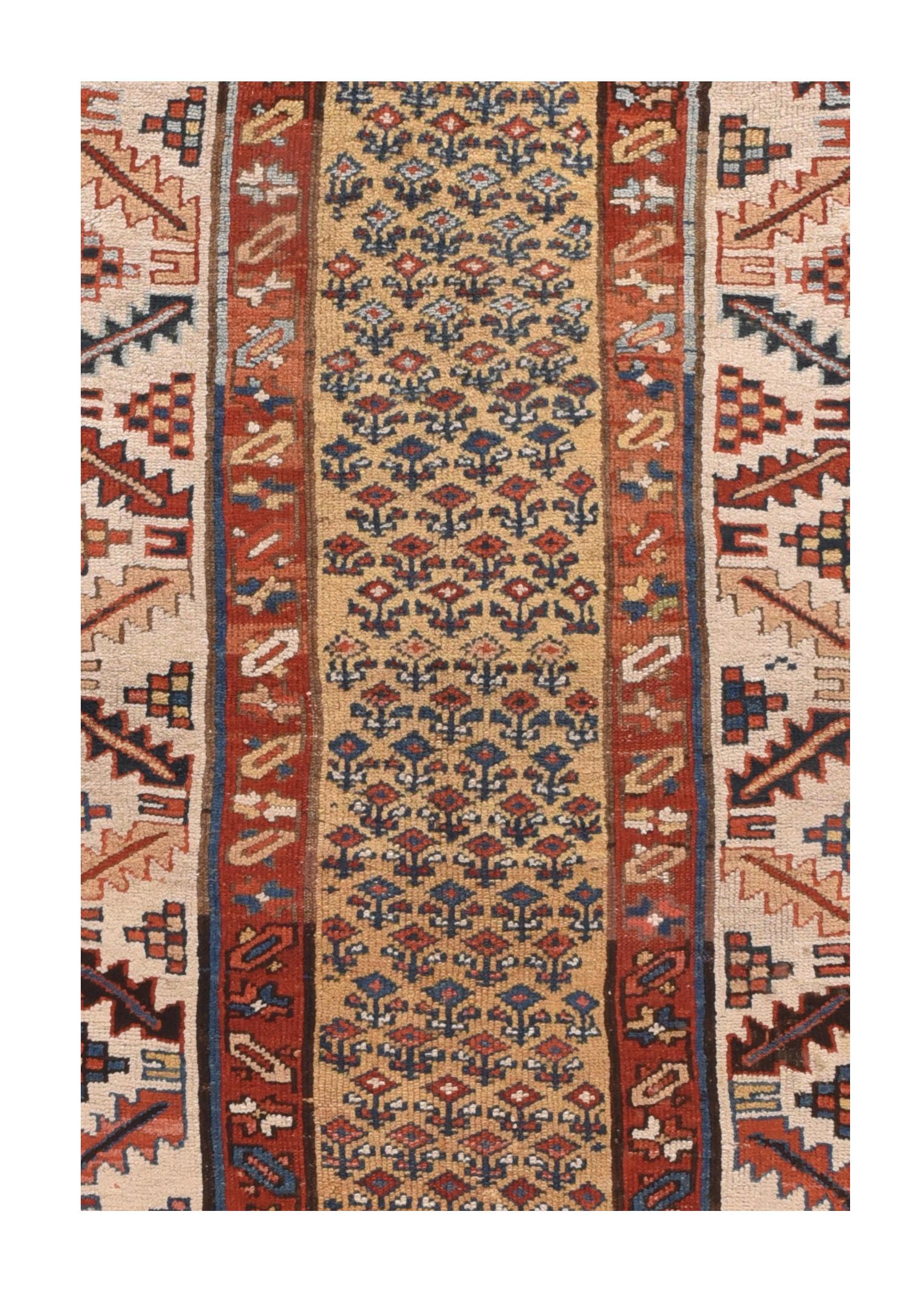 Antiker Bakschaisch-Teppich 3'8'' x 8'3''.