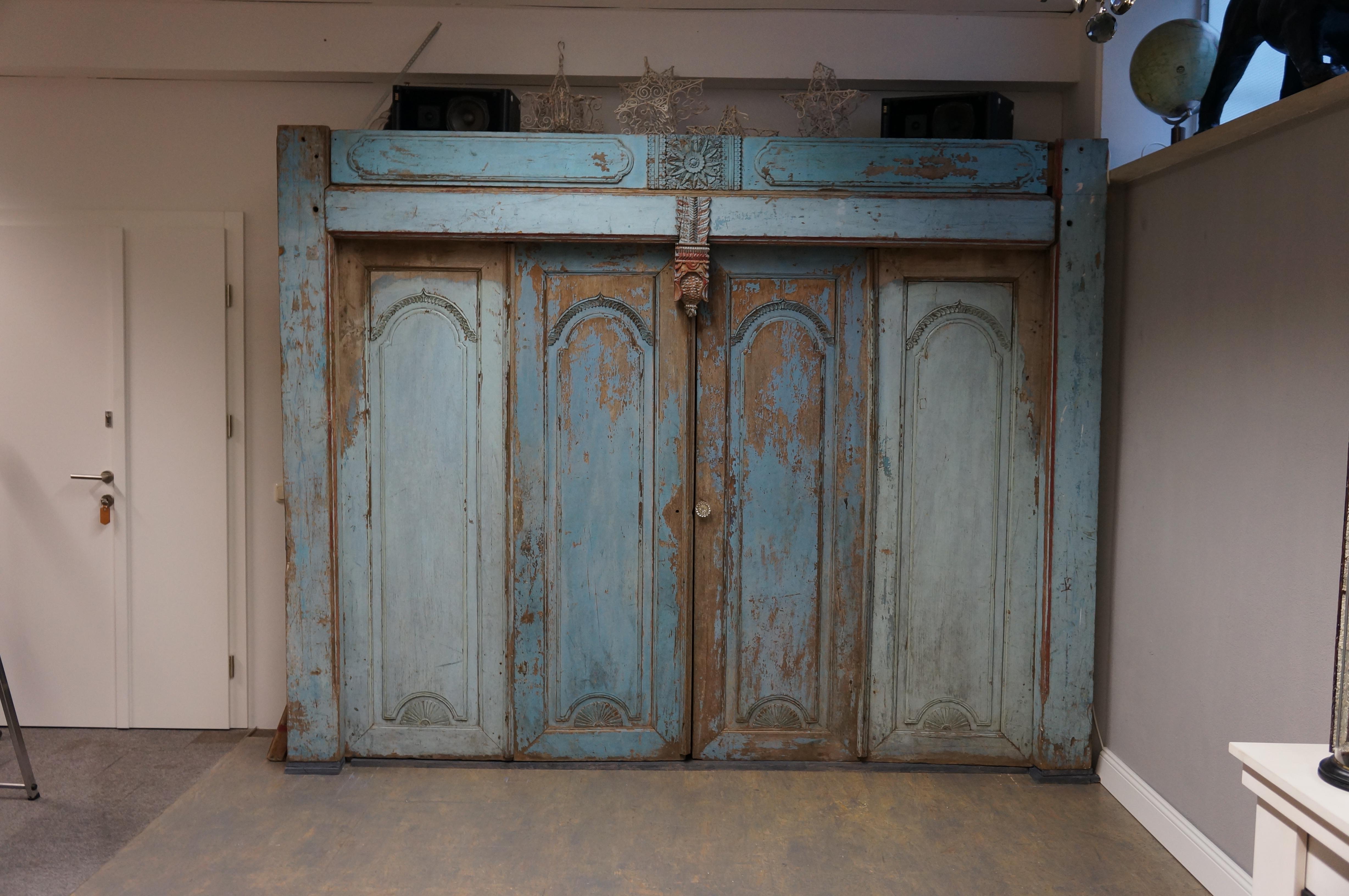 Other Antique Balinese Carved Doors in Azur Blue, Indonesia For Sale