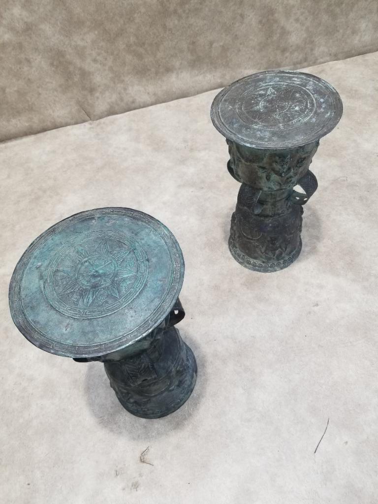 Taburete/plantero de jardín de tambor de lluvia de bronce martillado balinés antiguo - Juego de 2 4