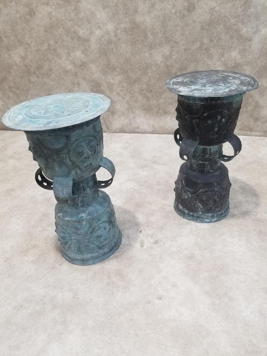 Taburete/plantero de jardín de tambor de lluvia de bronce martillado balinés antiguo - Juego de 2 1