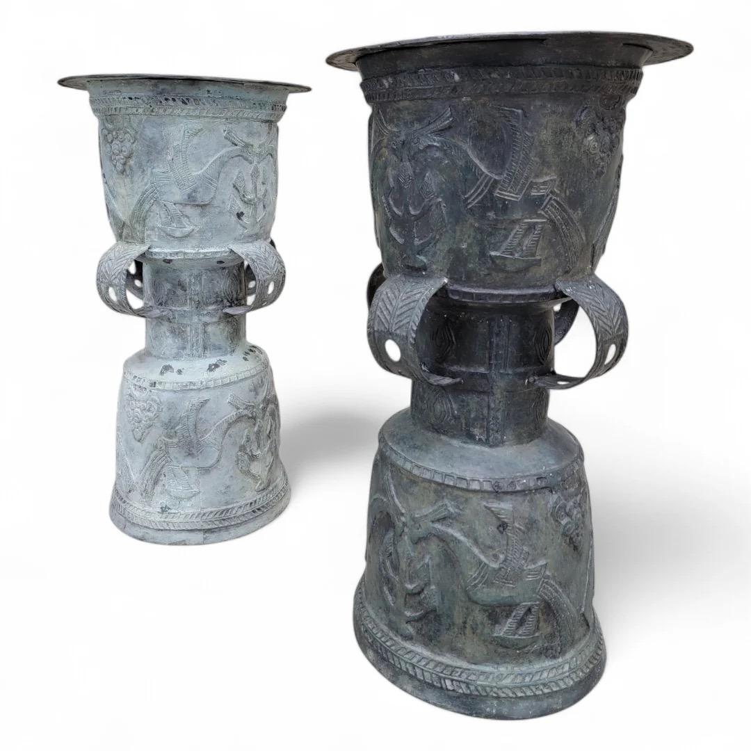 Balinais Antique Balinese Hammered Bronze Rain Drum Garden Stool/Plant Stand - Set Of 2 en vente