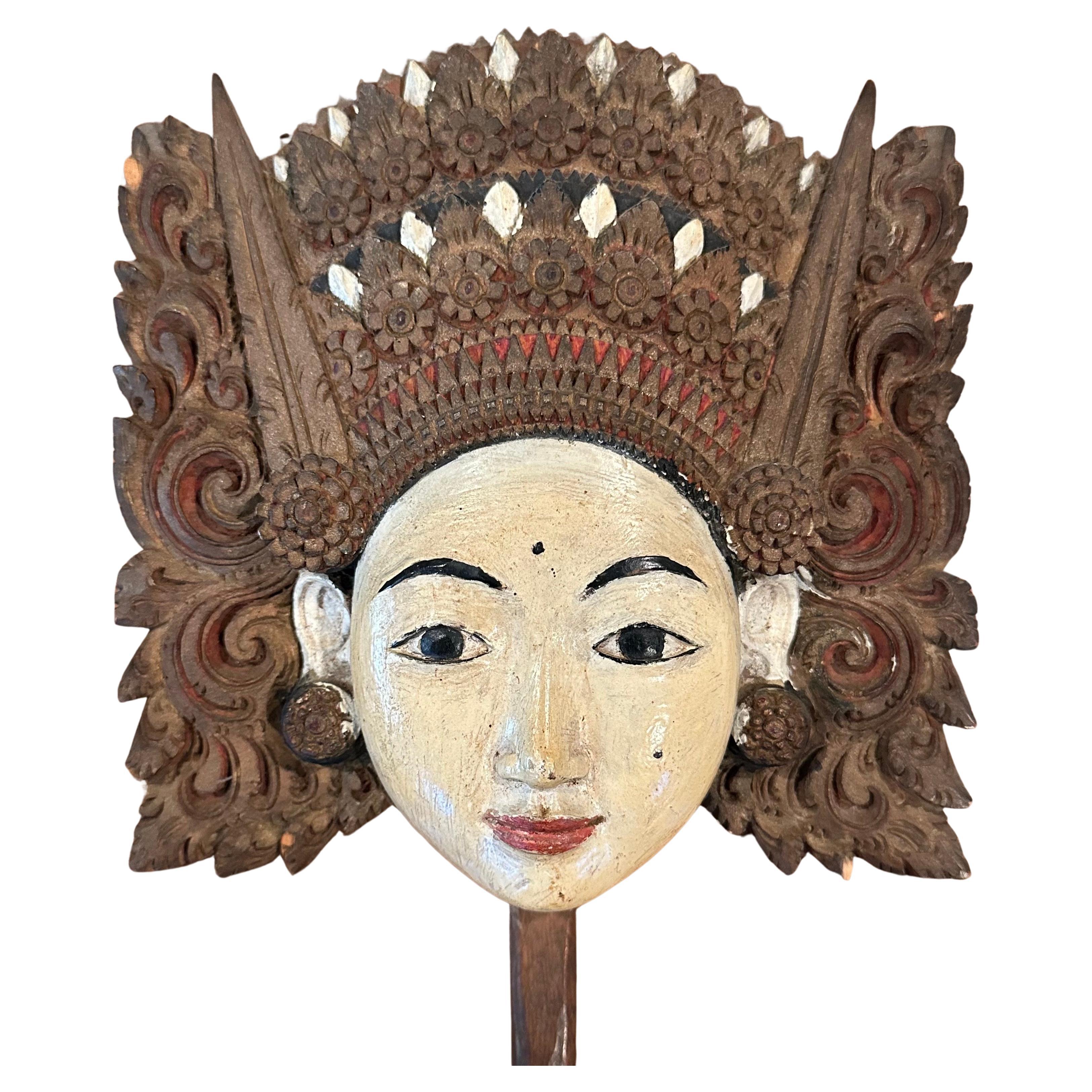 Modern Antique Balinese Hand-Carved Wooden Temple Offering Ornament - Tapel Gebogan For Sale
