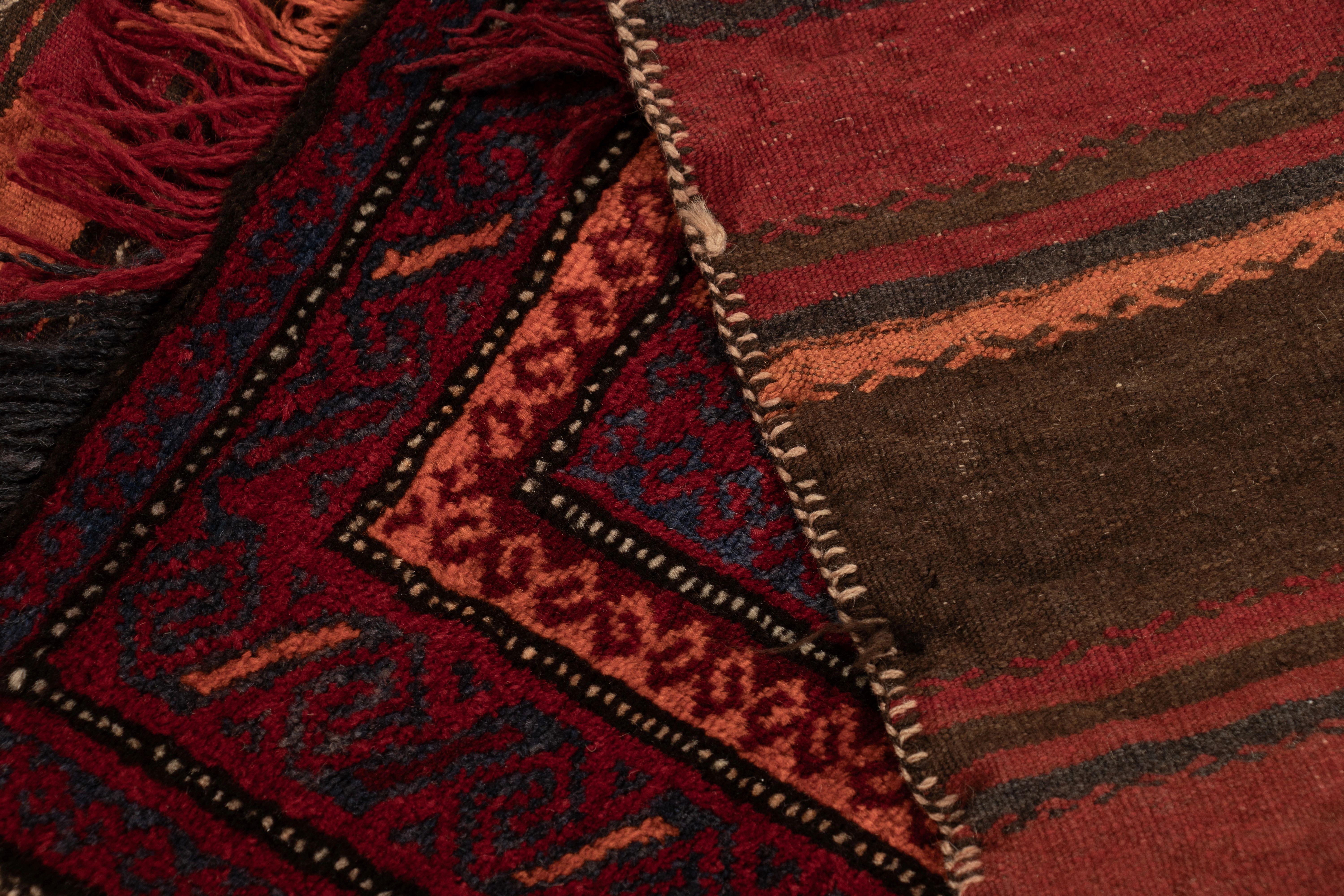 Textile tribal ancien Balisht à motifs géométriques polychromes - Rug & Ki Bon état - En vente à Long Island City, NY