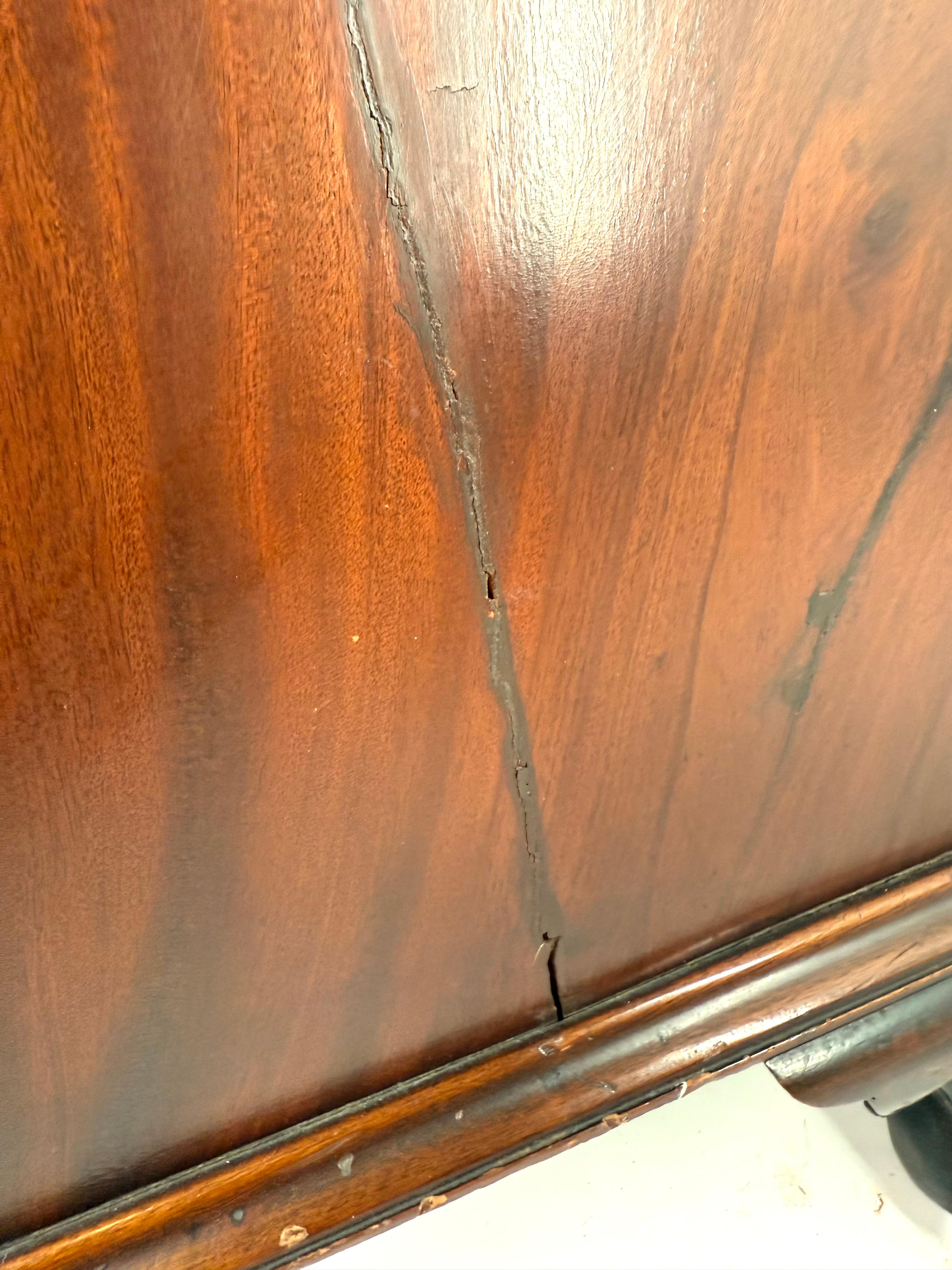 Antique Ball and Claw Mahogany Chest In Good Condition For Sale In Dallas, TX