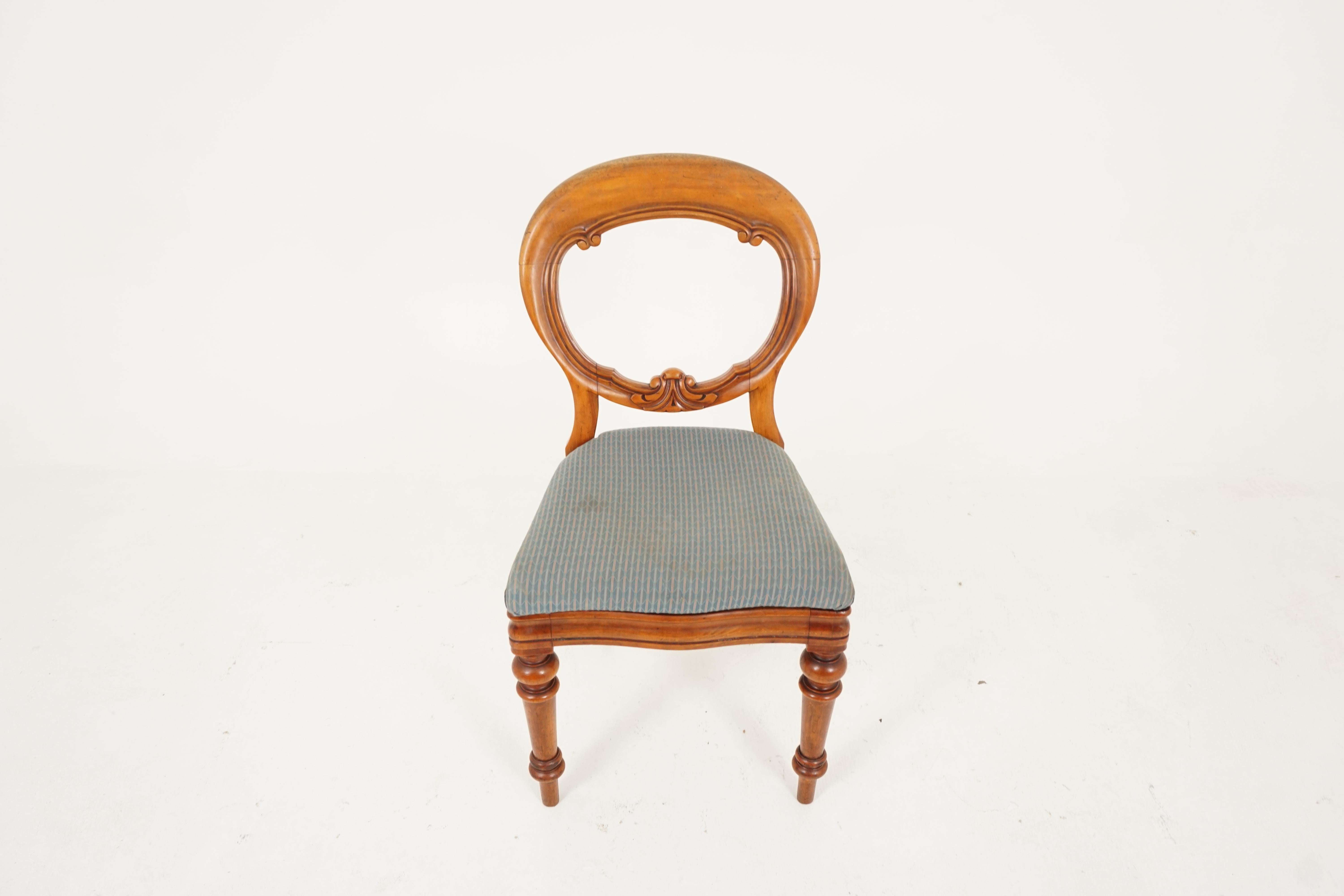 Antique balloon back dining chairs, birch, set of 4, Scotland 1880, B2475.

Scotland, 1880
Solid birch
Original finish
Chairs have a shaped open back
Carved back rail
Lift out upholstered seat
Shaped curved rail to the front
Standing on