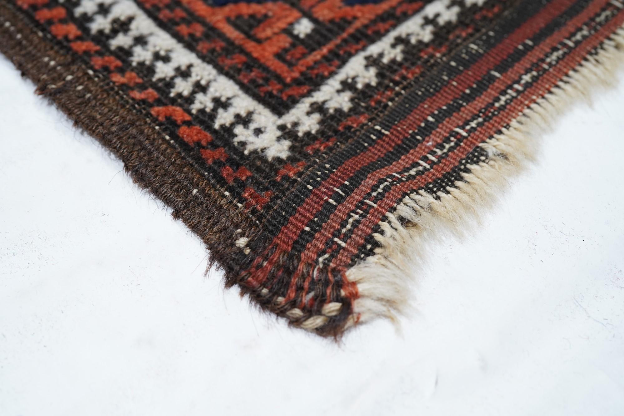 Antique Balouch Rug In Good Condition For Sale In New York, NY