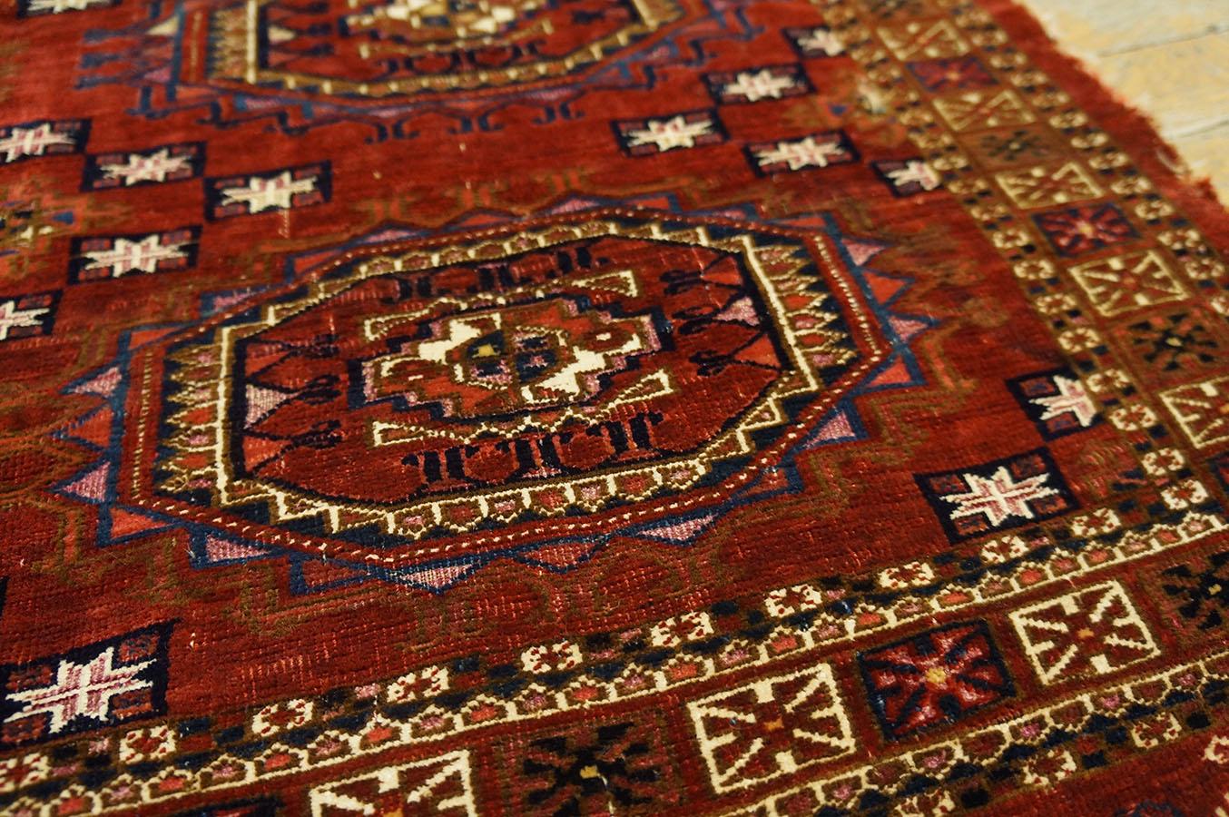 Mid 19th Century Tekke Turkmen Chuval with Silk & Cotton Highlights In Good Condition For Sale In New York, NY