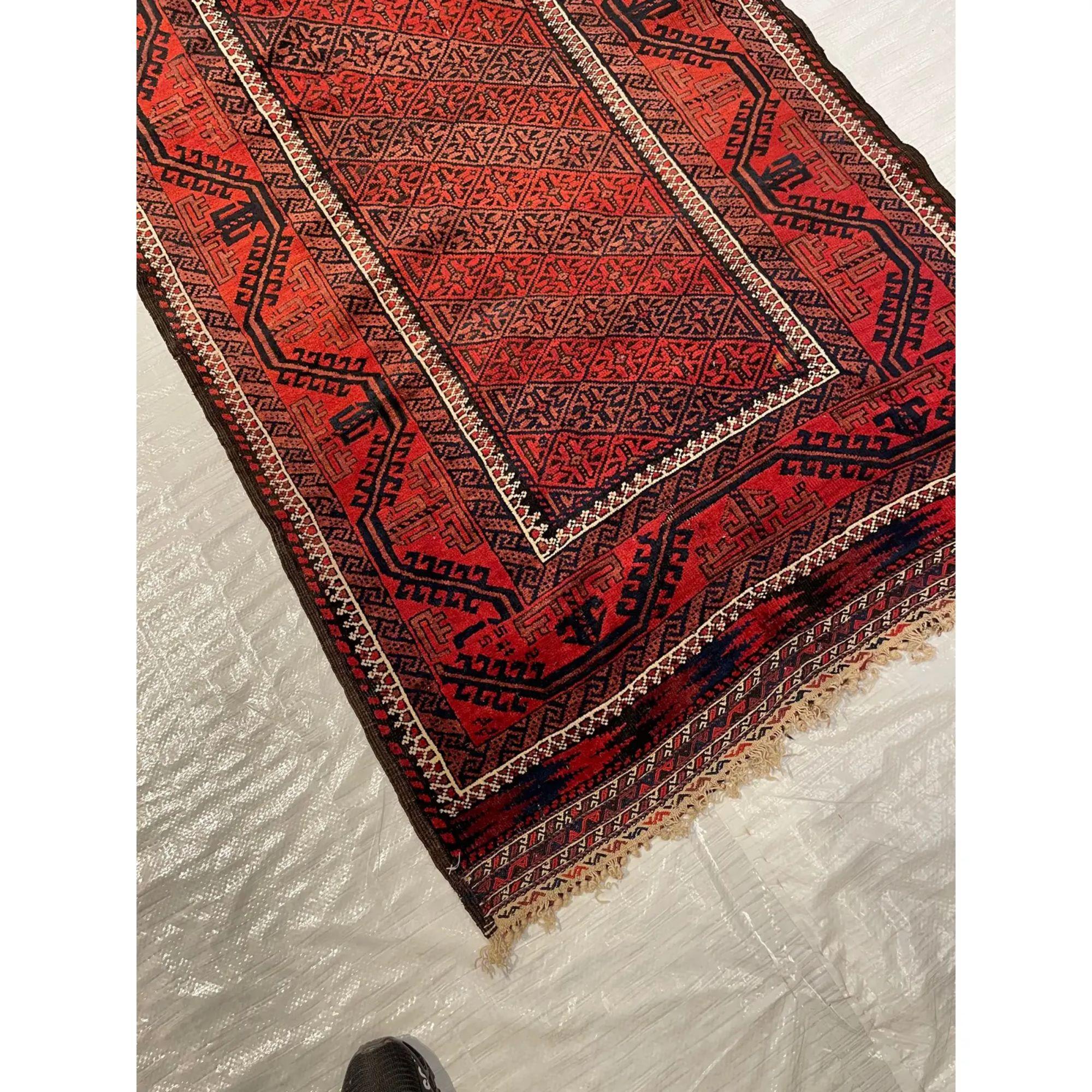 Antique Baloutch Stylish Geometric Design 6'7''x3'2''

one of a kind 1 of 1

more info upon request