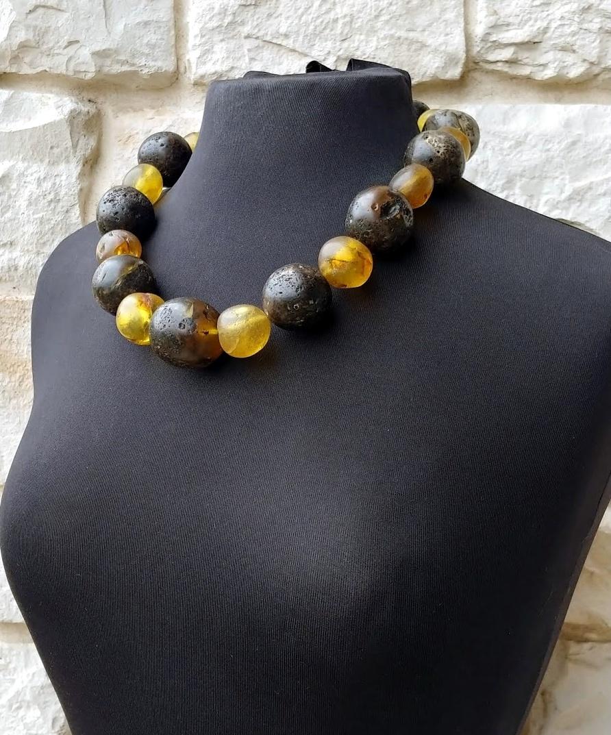 Antique Baltic Amber Necklace, 229gr, circa the 1900s For Sale 1