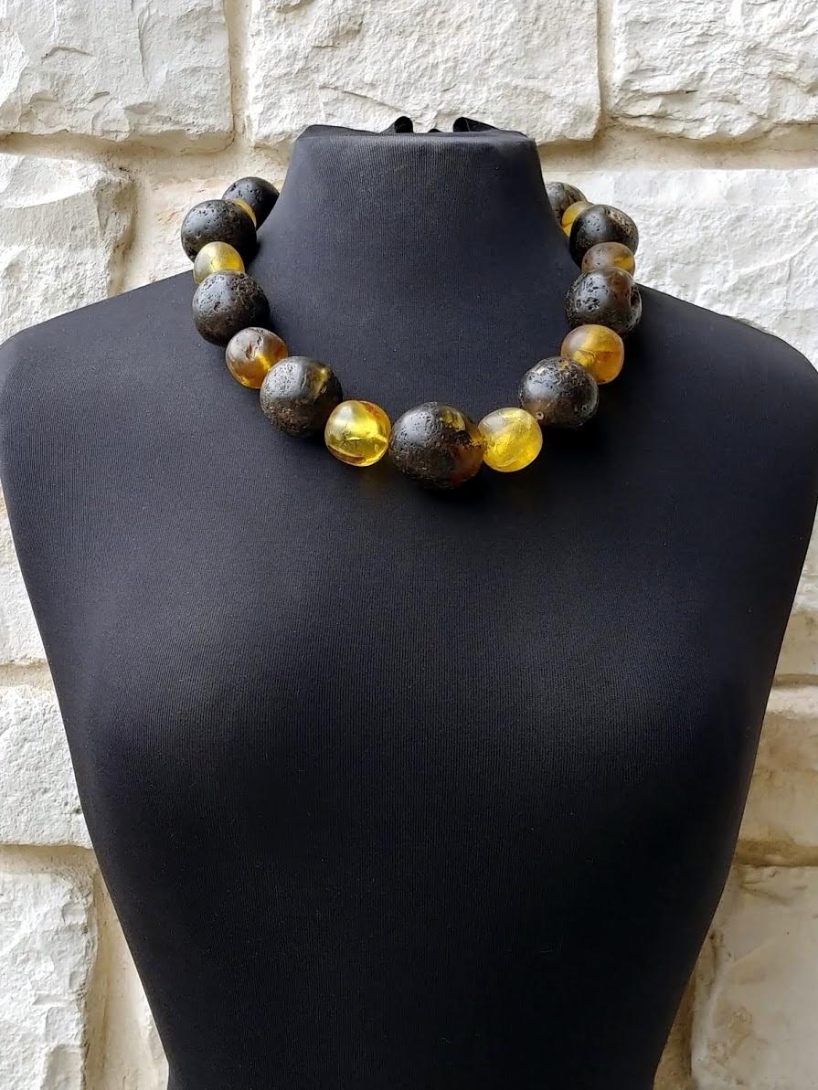 Antique Baltic Amber Necklace, 229gr, circa the 1900s For Sale 2