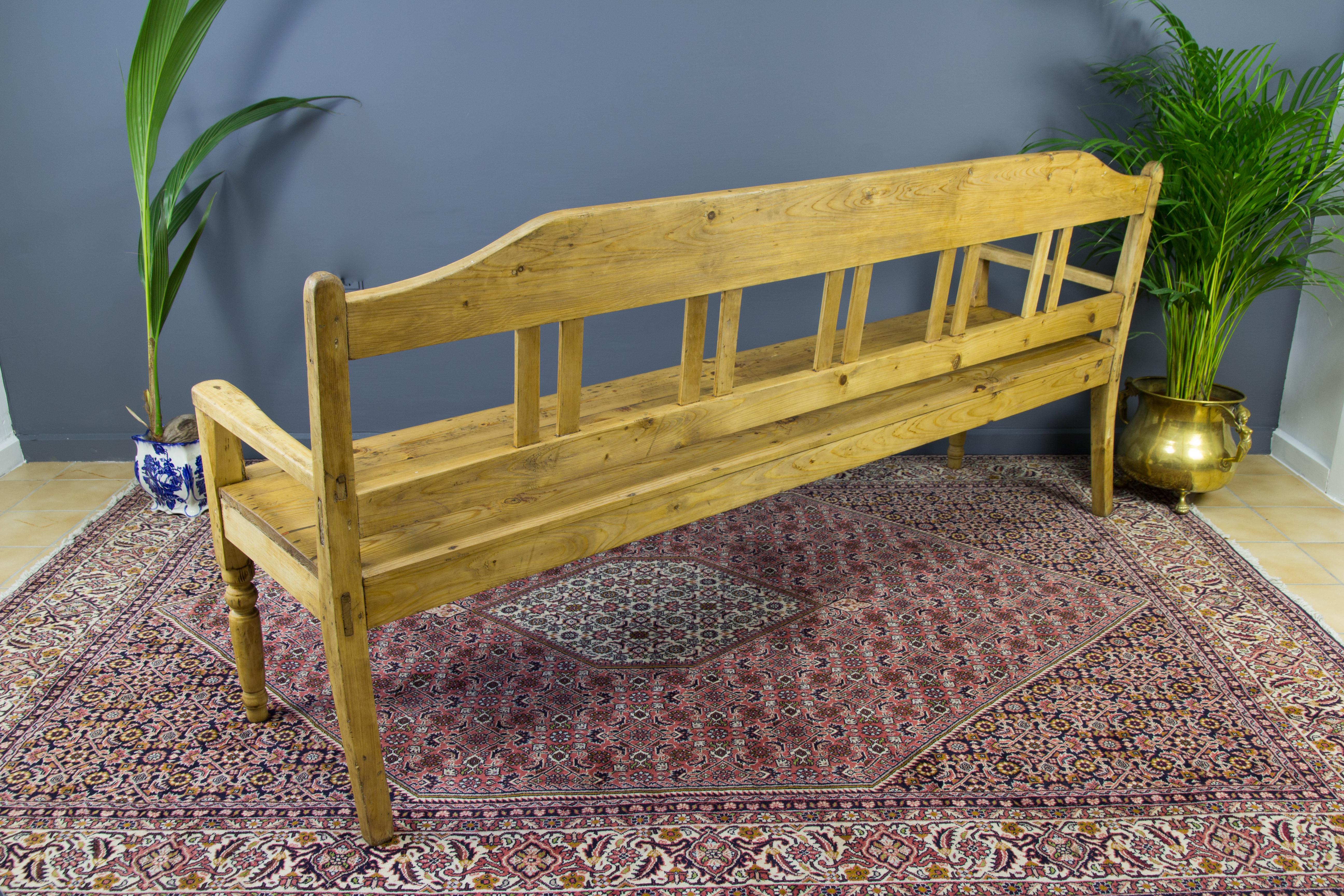 Antique Baltic Pine Country Style Rustic Bench, 1920's In Good Condition In Barntrup, DE