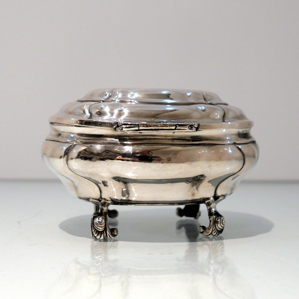 A rare 18th century ‘Baltic’ made sugar box shaped oval in design. The plain formed handsome body has elegant ‘rib’ work on the angles and the underside of the box has a contemporary inscription. The domed lid is hinged.

Weight: 10 ounces / 312
