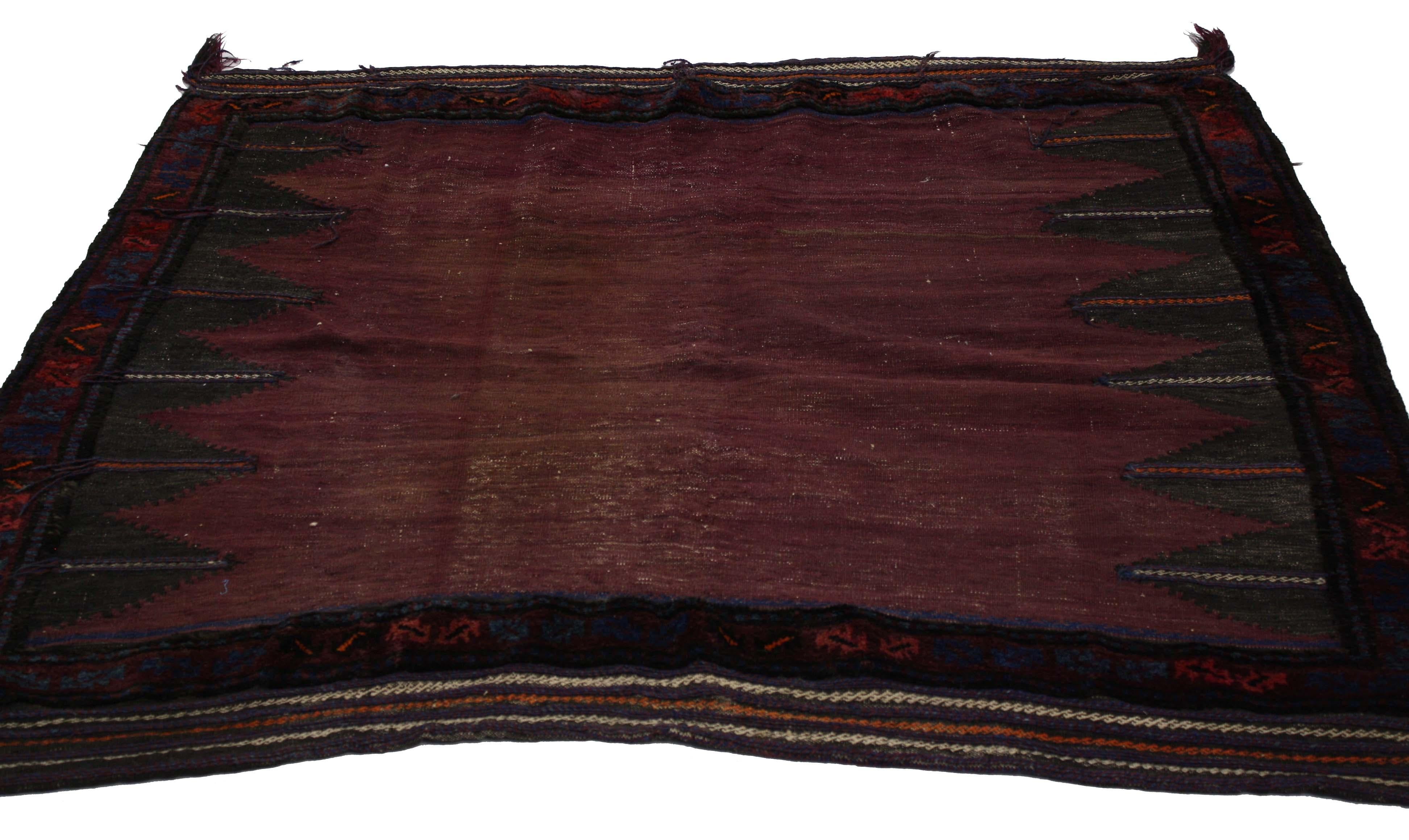 Antiker antiker Baluch-Taschenbeutel, Satteltasche, afghanischer Teppich, Textilkunst oder Stammeskunst-Akzent-Teppich (Afghanisch) im Angebot
