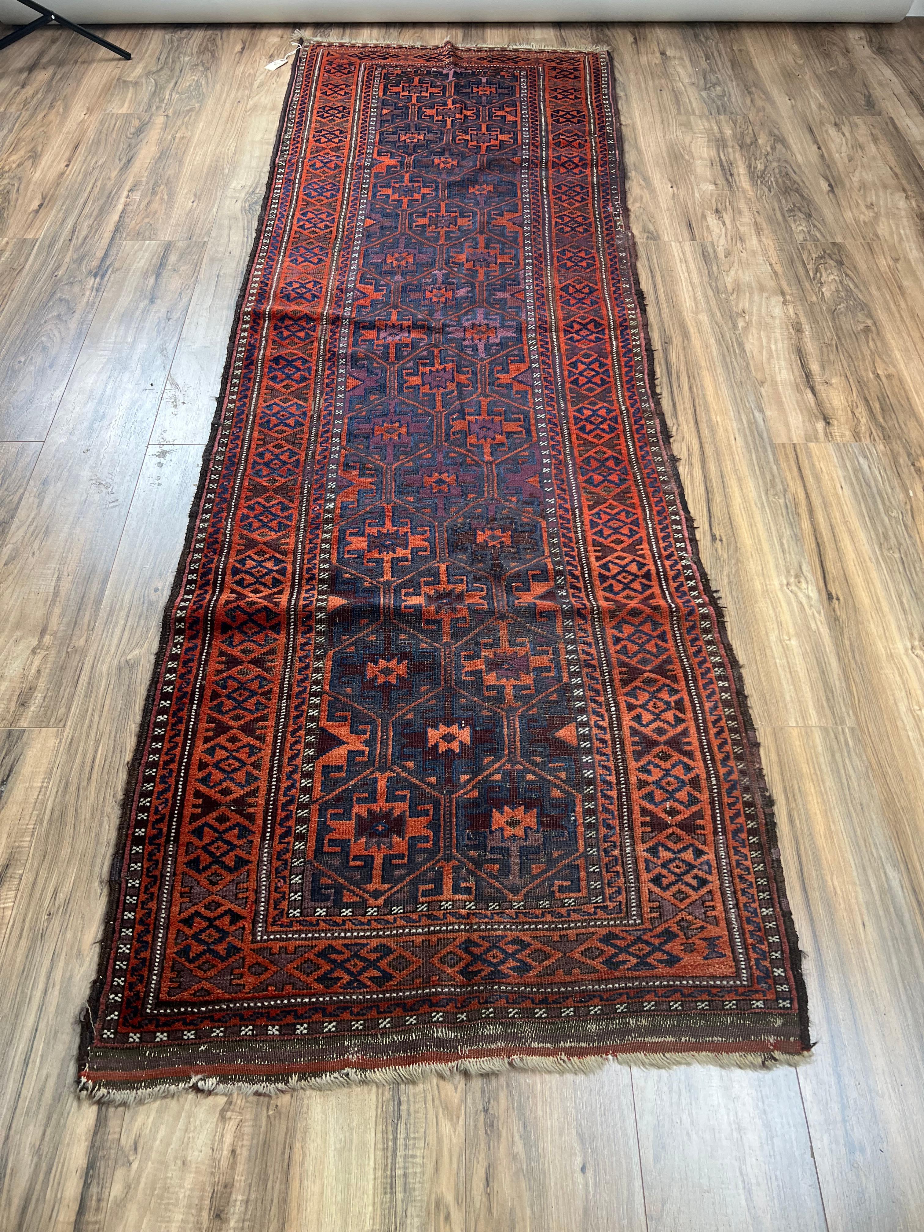 Antiker Baluch Khorasan-Läufer, ca. Spätes 19. Jahrhundert - 2'10 x 9'1 (Khorassan) im Angebot