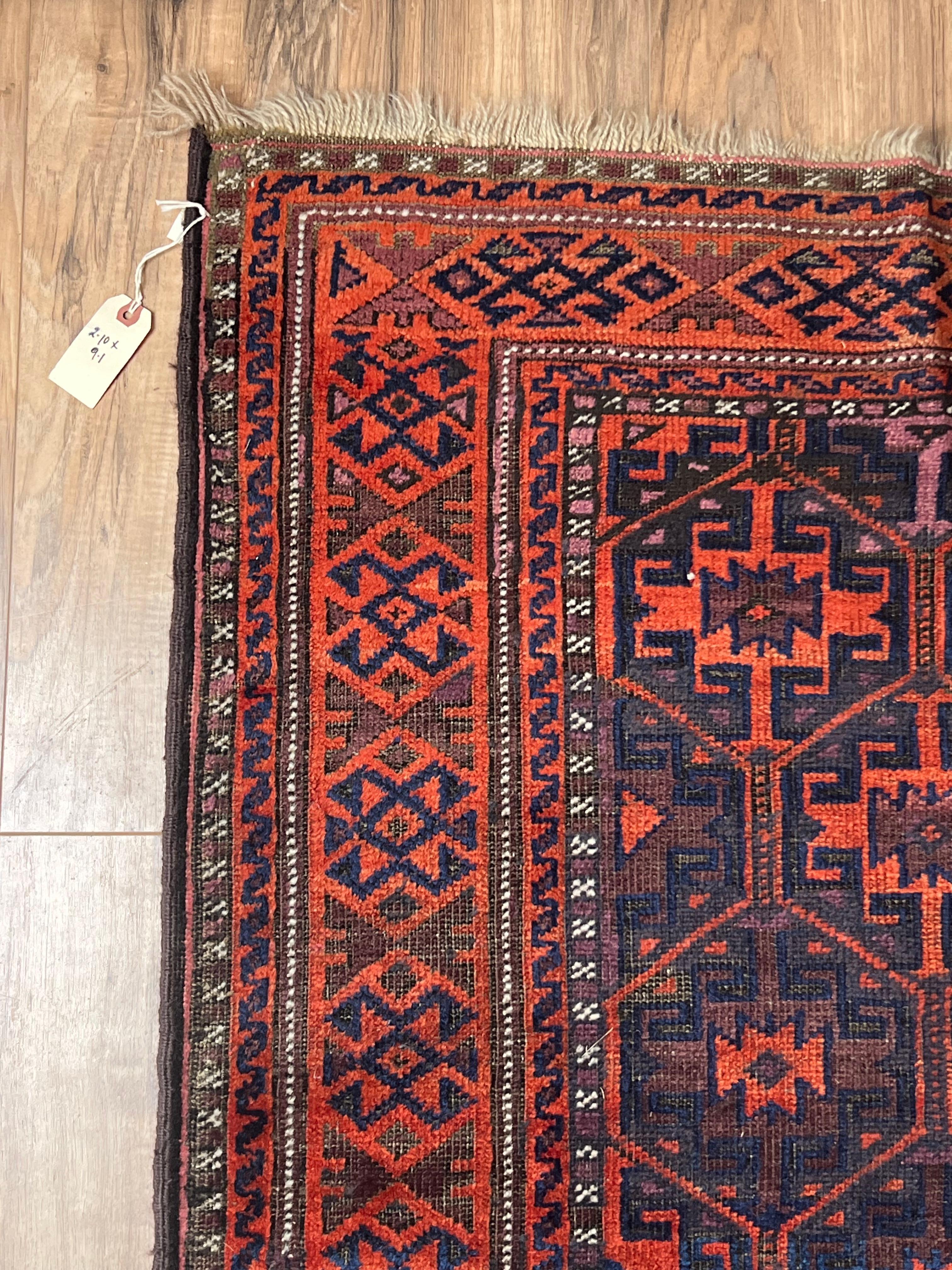 Antiker Baluch Khorasan-Läufer, ca. Spätes 19. Jahrhundert - 2'10 x 9'1 im Angebot 1