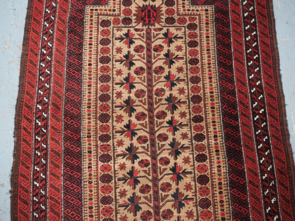 Antique Baluch Prayer Rug With Unusual Human Figure, Circa 1880 In Excellent Condition For Sale In Moreton-In-Marsh, GB