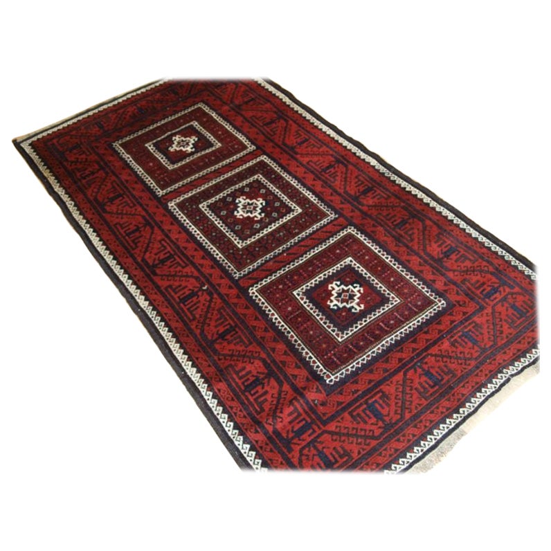 Tappeto Baluch antico con design a tre scomparti in vendita