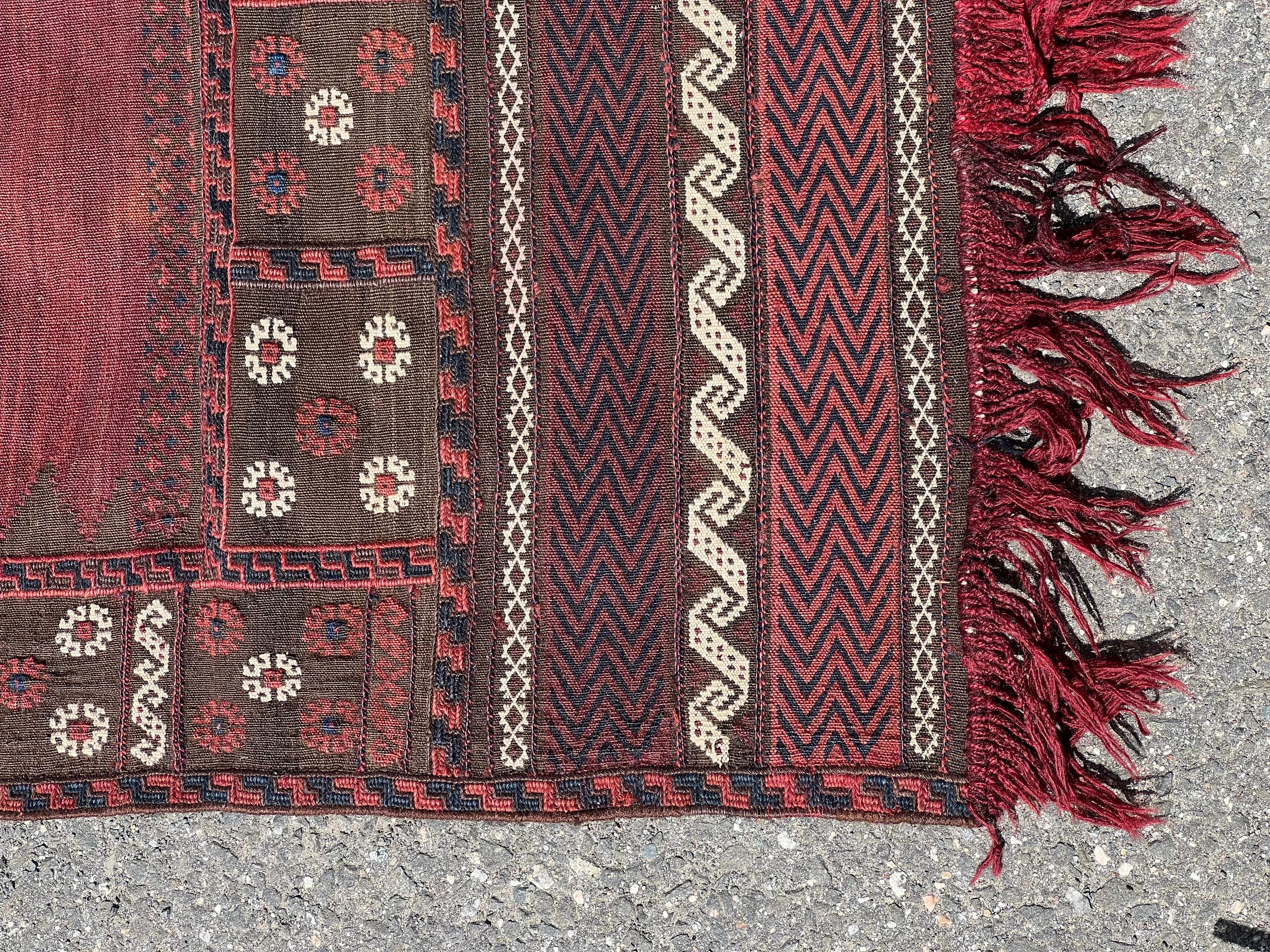Antiker Baluch Sofreh Läufer Teppich c. Mitte 19. Jahrhundert 2'3 x 10'10 (Persisch) im Angebot