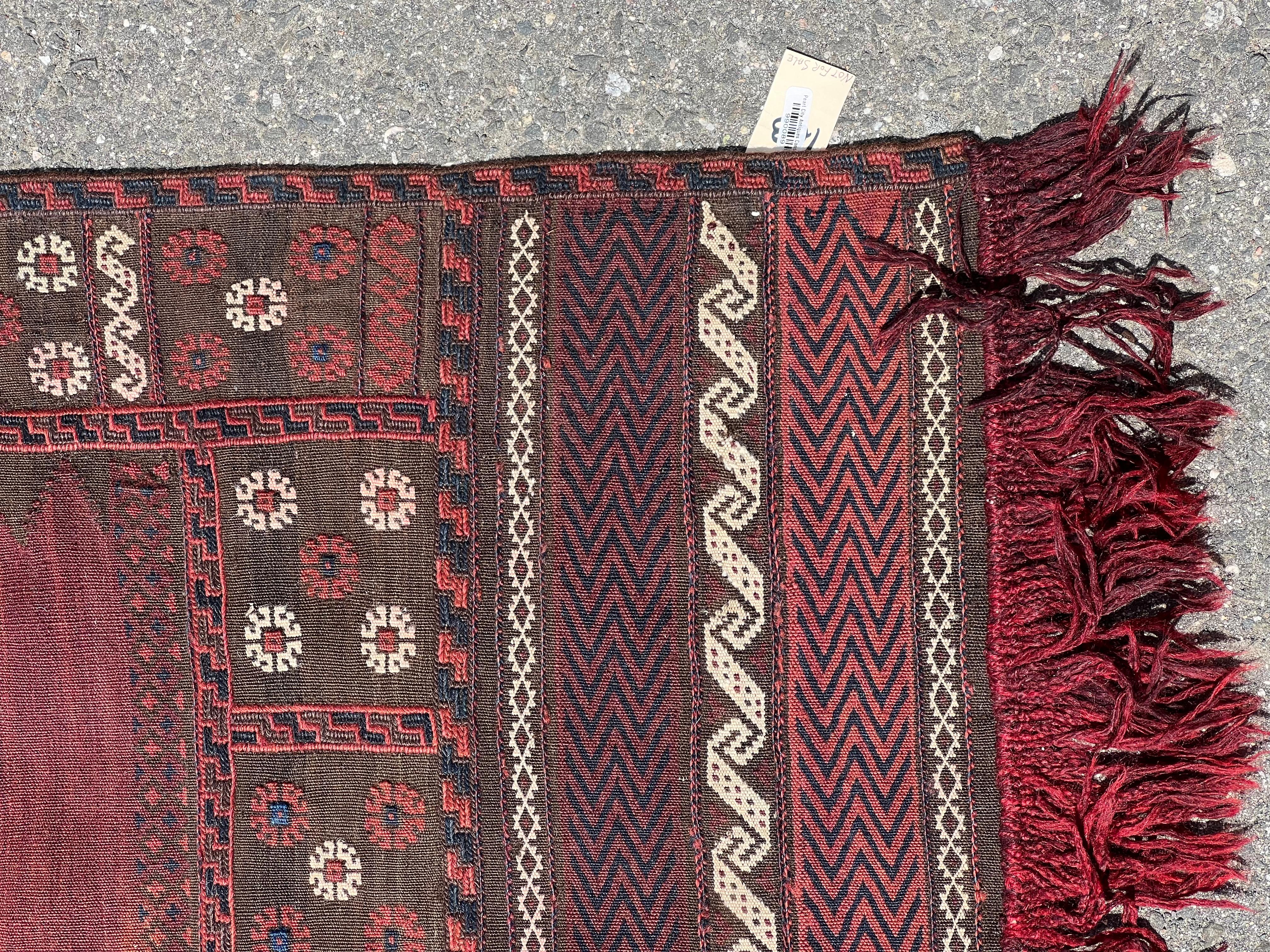 Antiker Baluch Sofreh Läufer Teppich c. Mitte 19. Jahrhundert 2'3 x 10'10 (Handgewebt) im Angebot