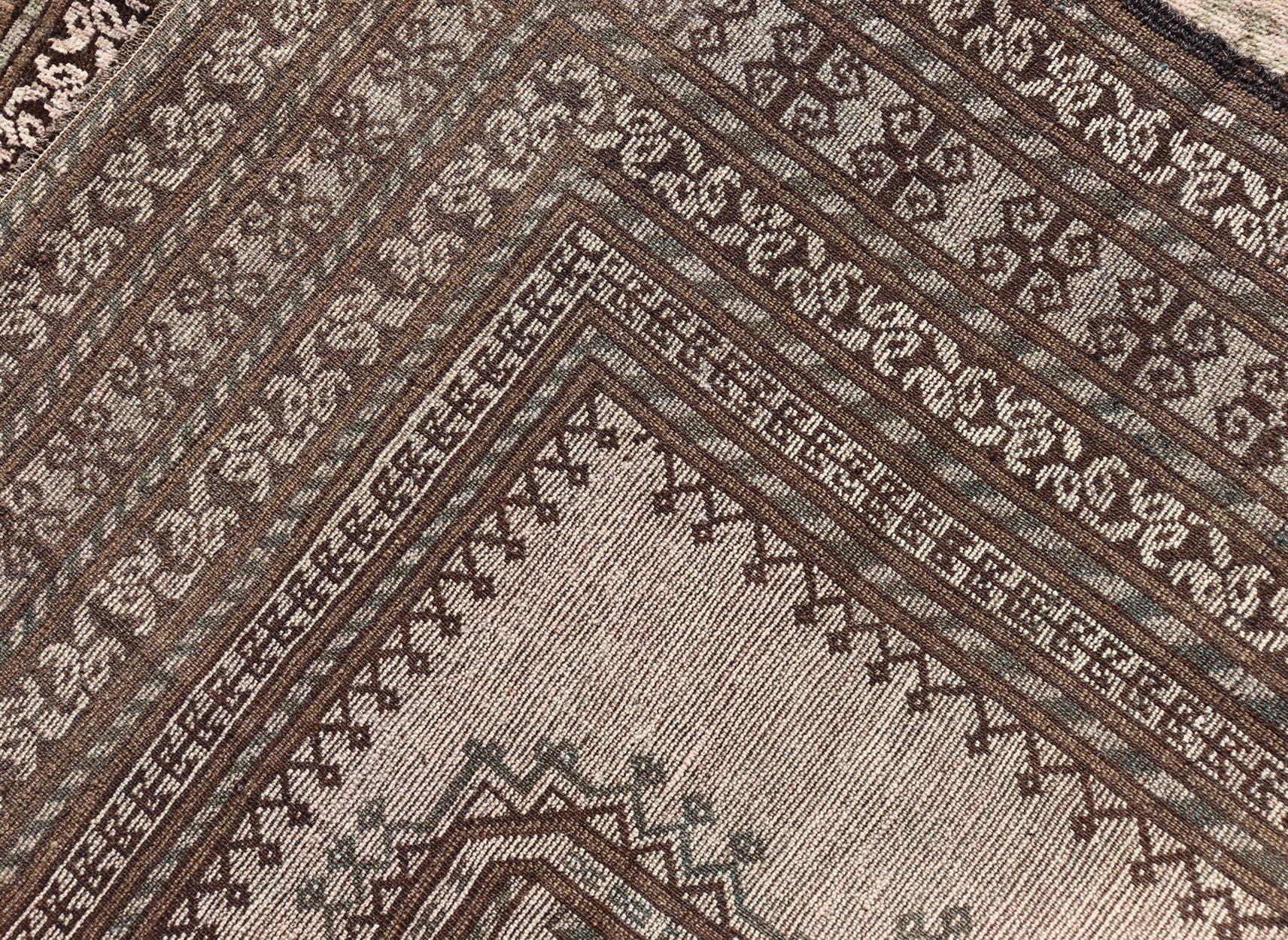 Antique Baluch Tribal Rug with All-Over Geometric Diamond Medallion Design For Sale 4