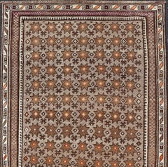 Antiker antiker Baluch-Stammesteppich mit geometrischem Diamantmuster auf grauem Grund